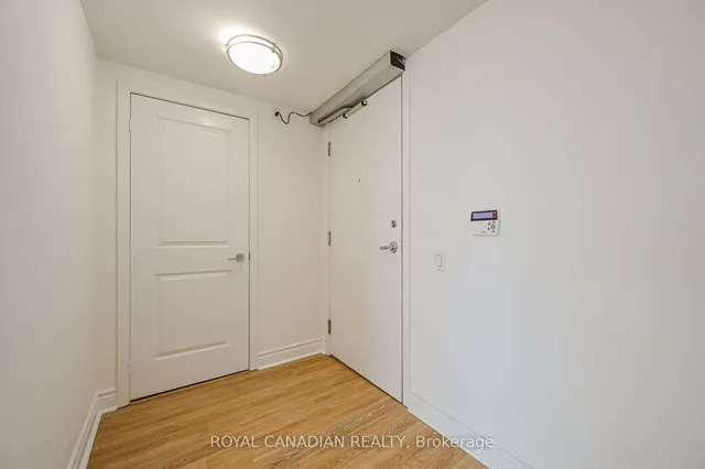 Additional property image - 25 Town Centre Crt Unit 701