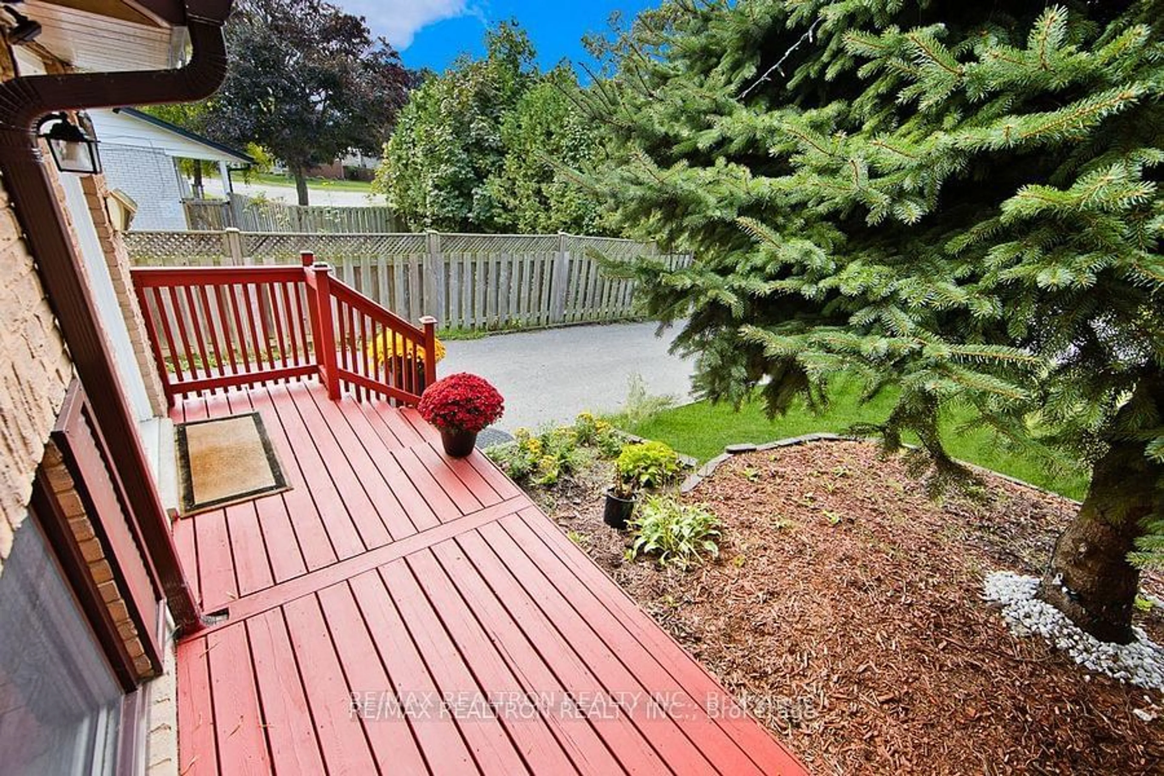 Patio, the fenced backyard for 1317 Fundy Crt, Oshawa Ontario L1J 3N5