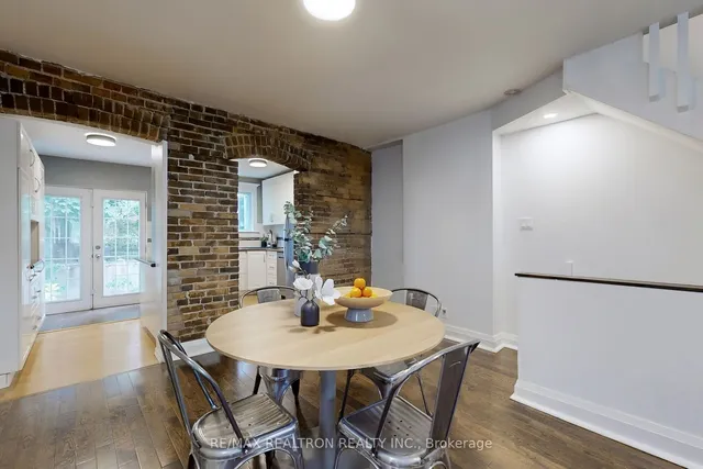 Additional property image - 1578 Dundas St