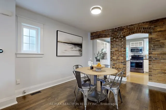 Additional property image - 1578 Dundas St