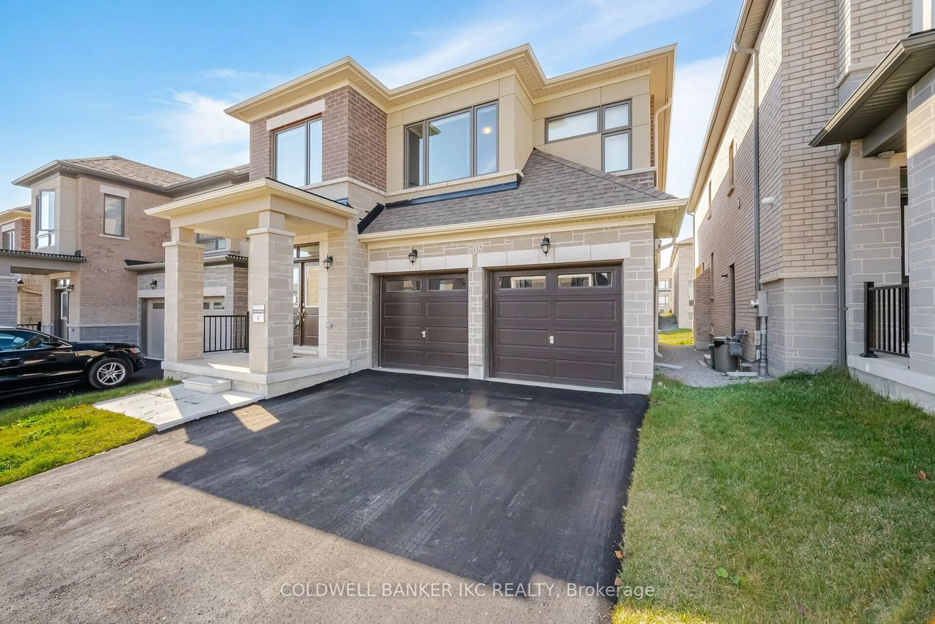 Frontside or backside of a home, the street view for 2112 Coppermine St, Oshawa Ontario L1L 0V1