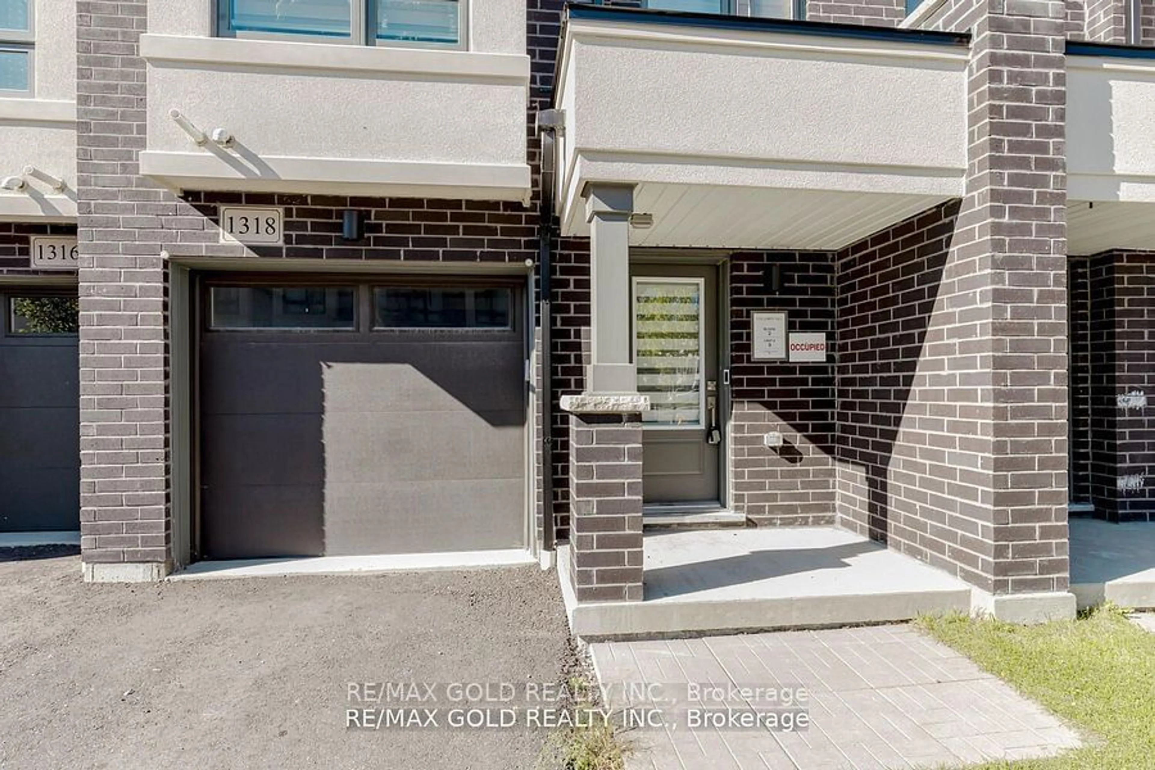 Home with brick exterior material for 1318 Bradenton Path, Oshawa Ontario L1K 1A9