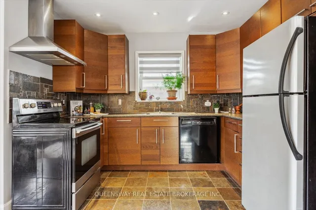Additional property image - 1267 Kingston Rd