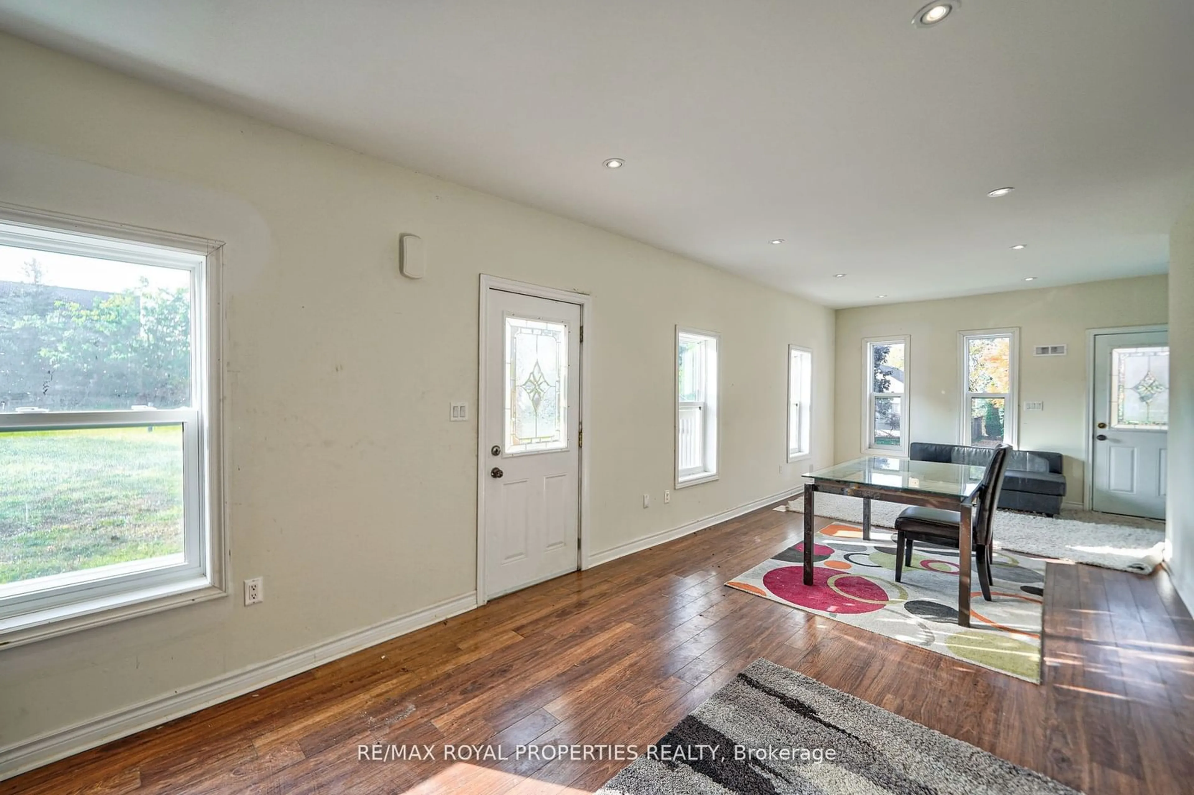 Indoor entryway, wood floors for 4973 Old Brock Rd, Pickering Ontario L1Y 1A9