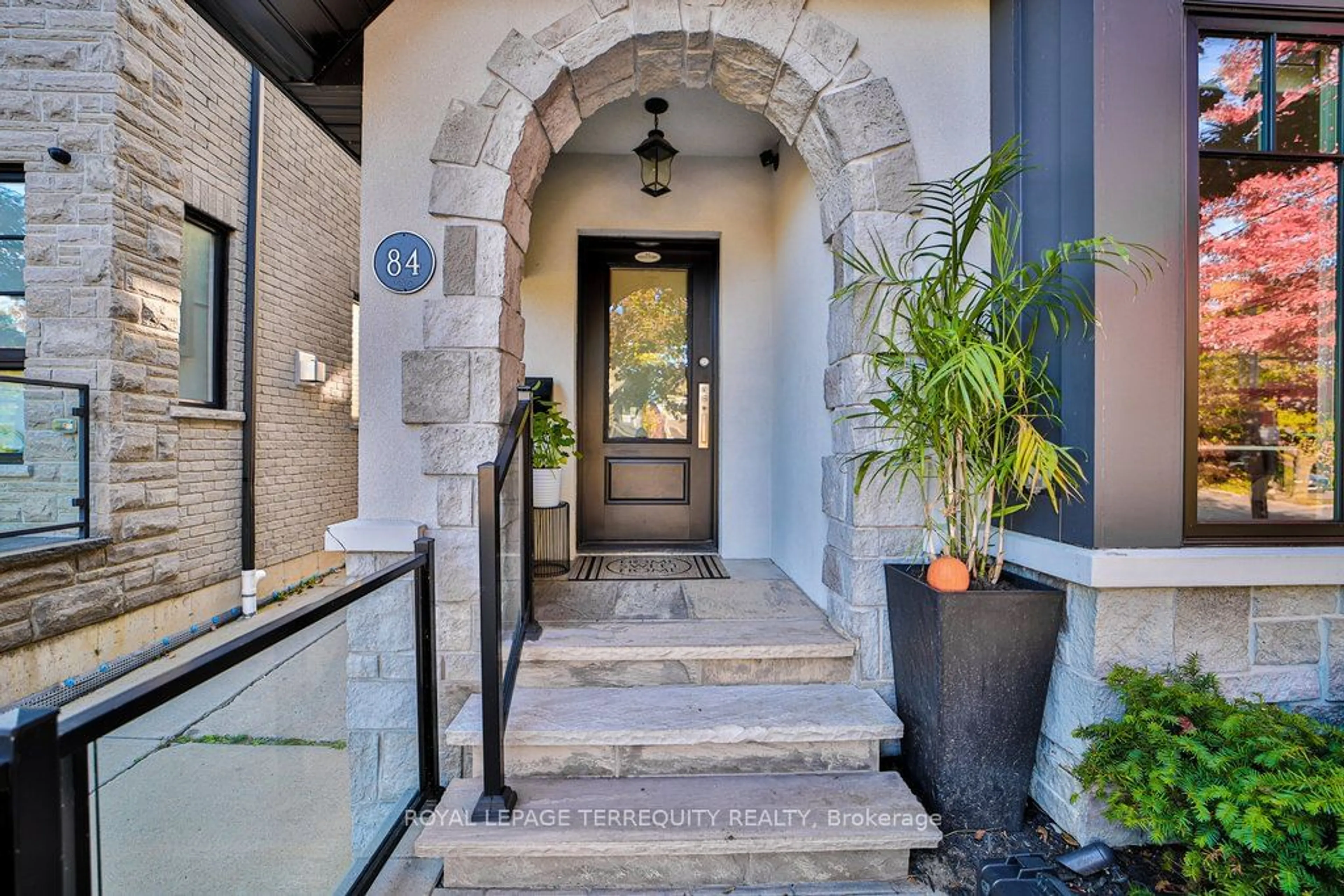 Indoor entryway, cement floor for 84 Blantyre Ave, Toronto Ontario M1N 2R5