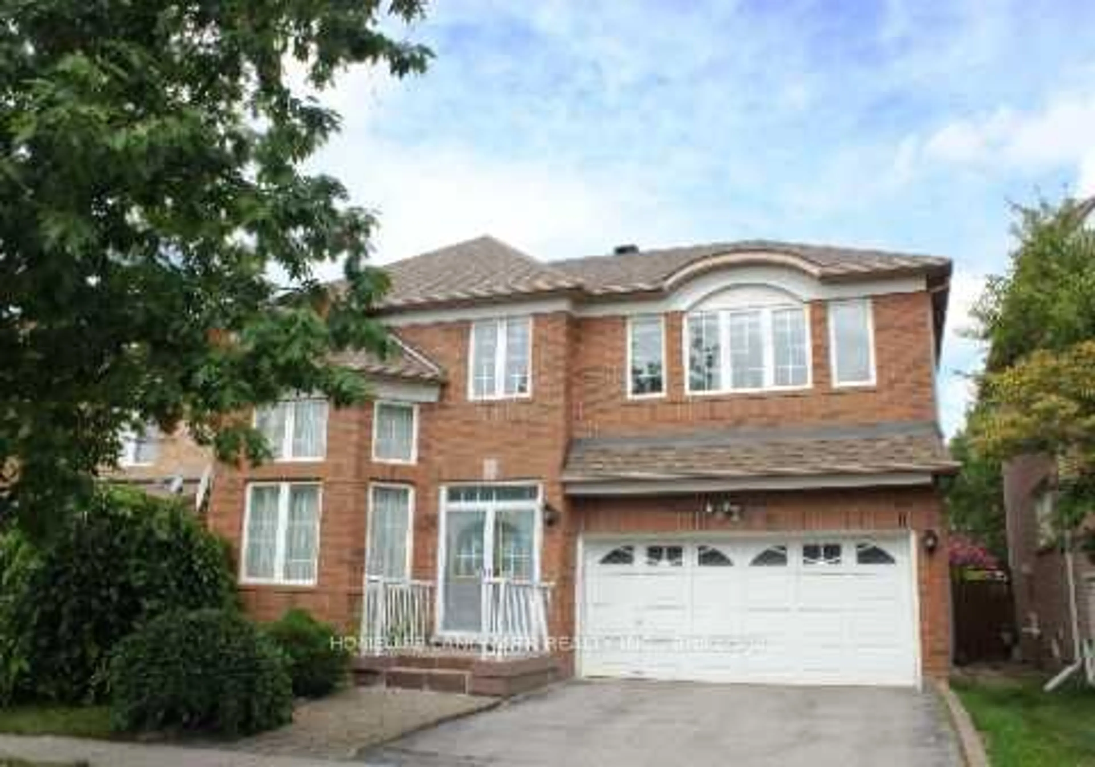 Home with brick exterior material for 6 Saxony Dr, Markham Ontario L6C 2B5