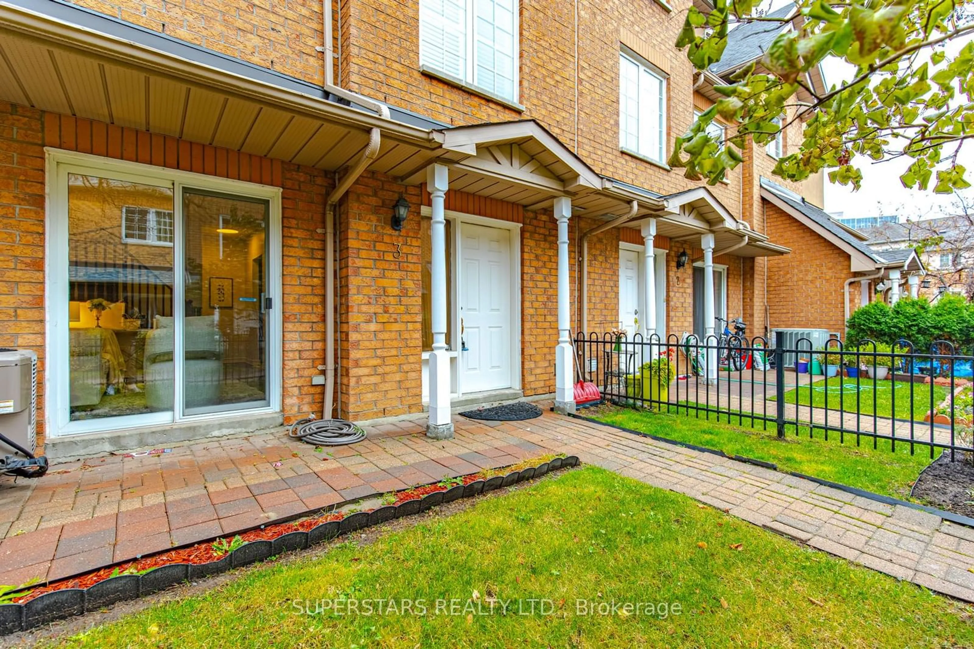 A pic from exterior of the house or condo, the street view for 14 Cox Blvd #3, Markham Ontario L3R 4G4