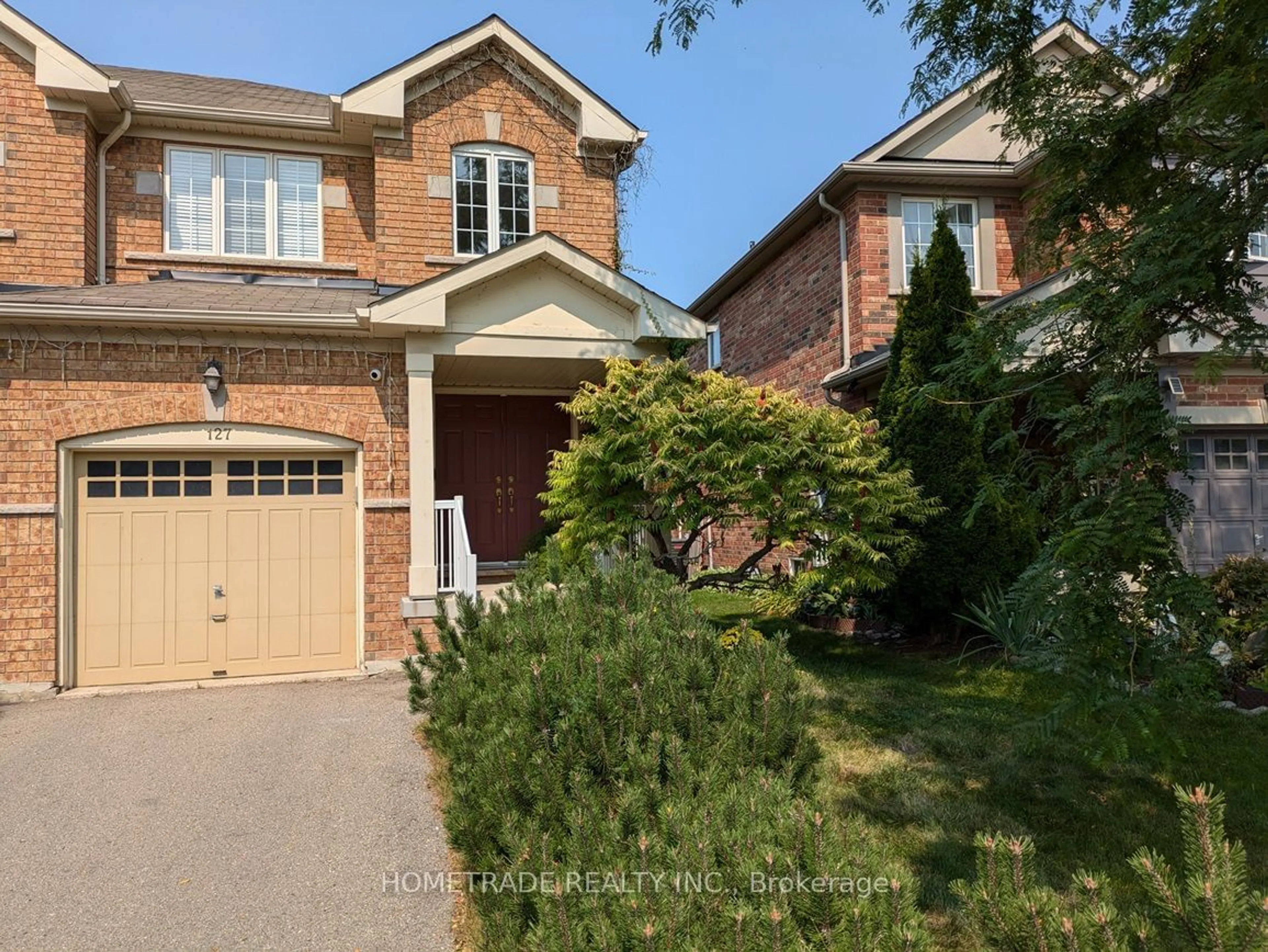 Frontside or backside of a home, the street view for 127 Carrier Cres, Vaughan Ontario L6A 0T6