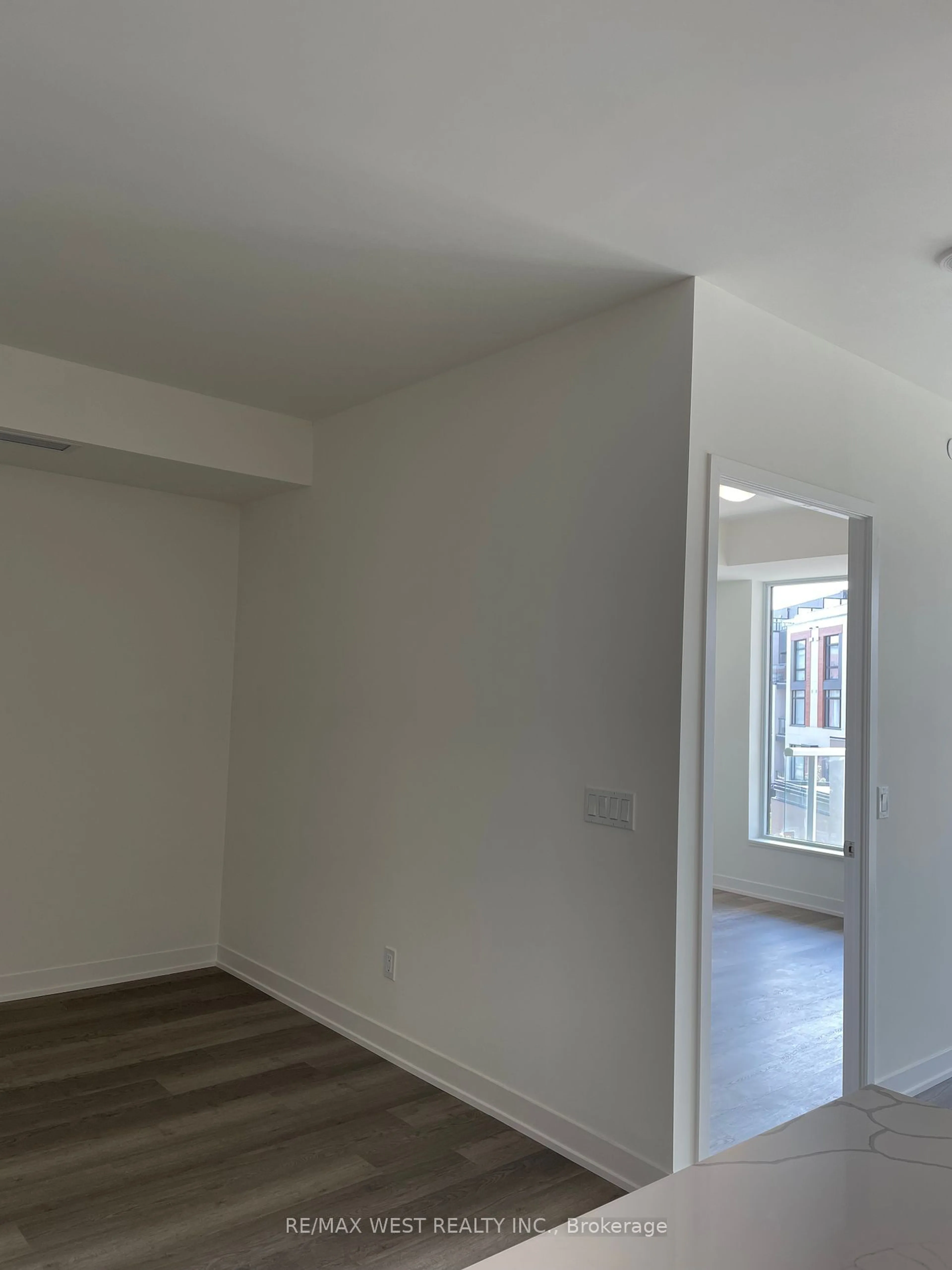 A pic of a room, not visible floor for 6 DAVID EYER Rd #215, Richmond Hill Ontario L4S 0N6