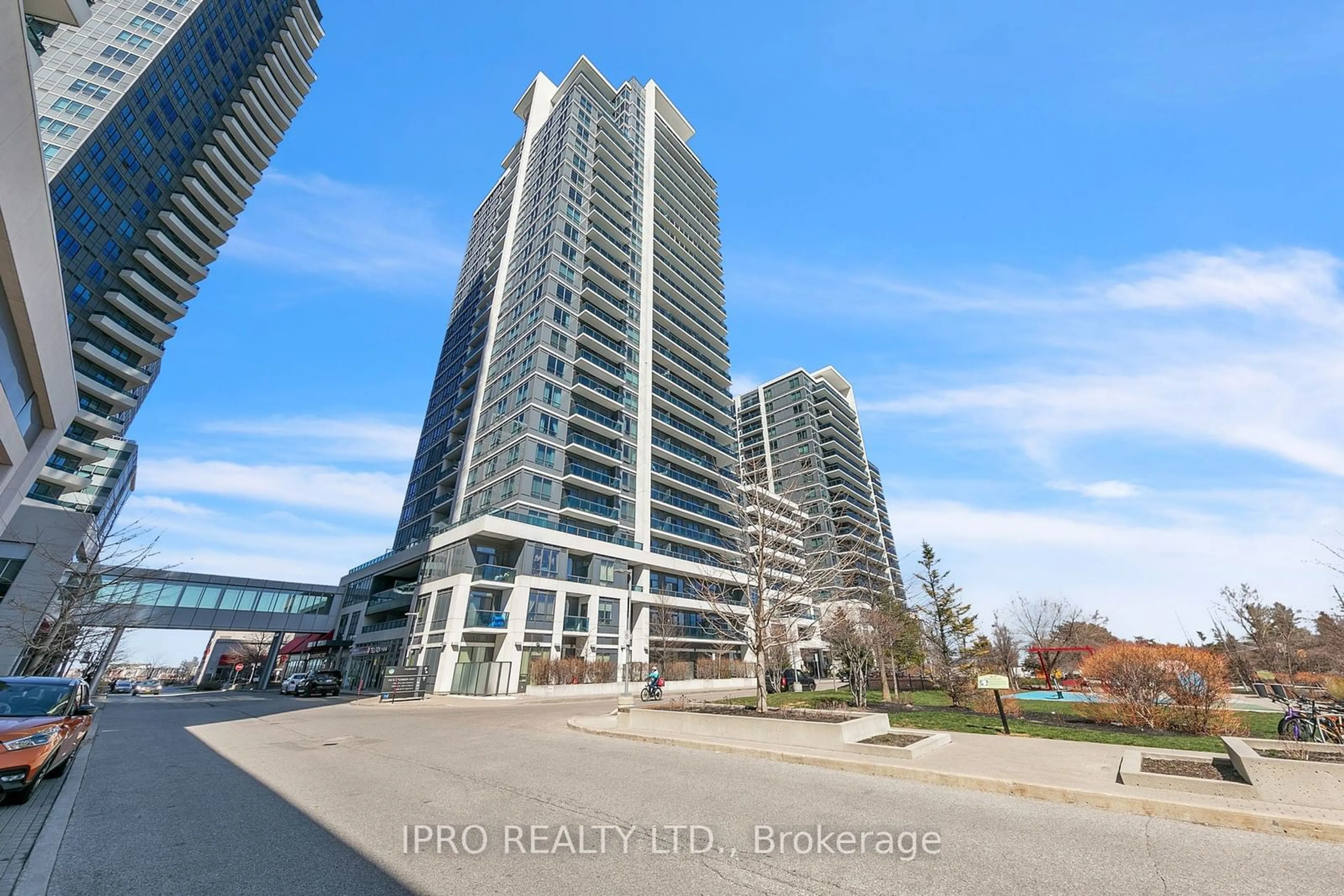 A pic from exterior of the house or condo, the street view for 7165 Yonge St #531, Markham Ontario L3T 0C9