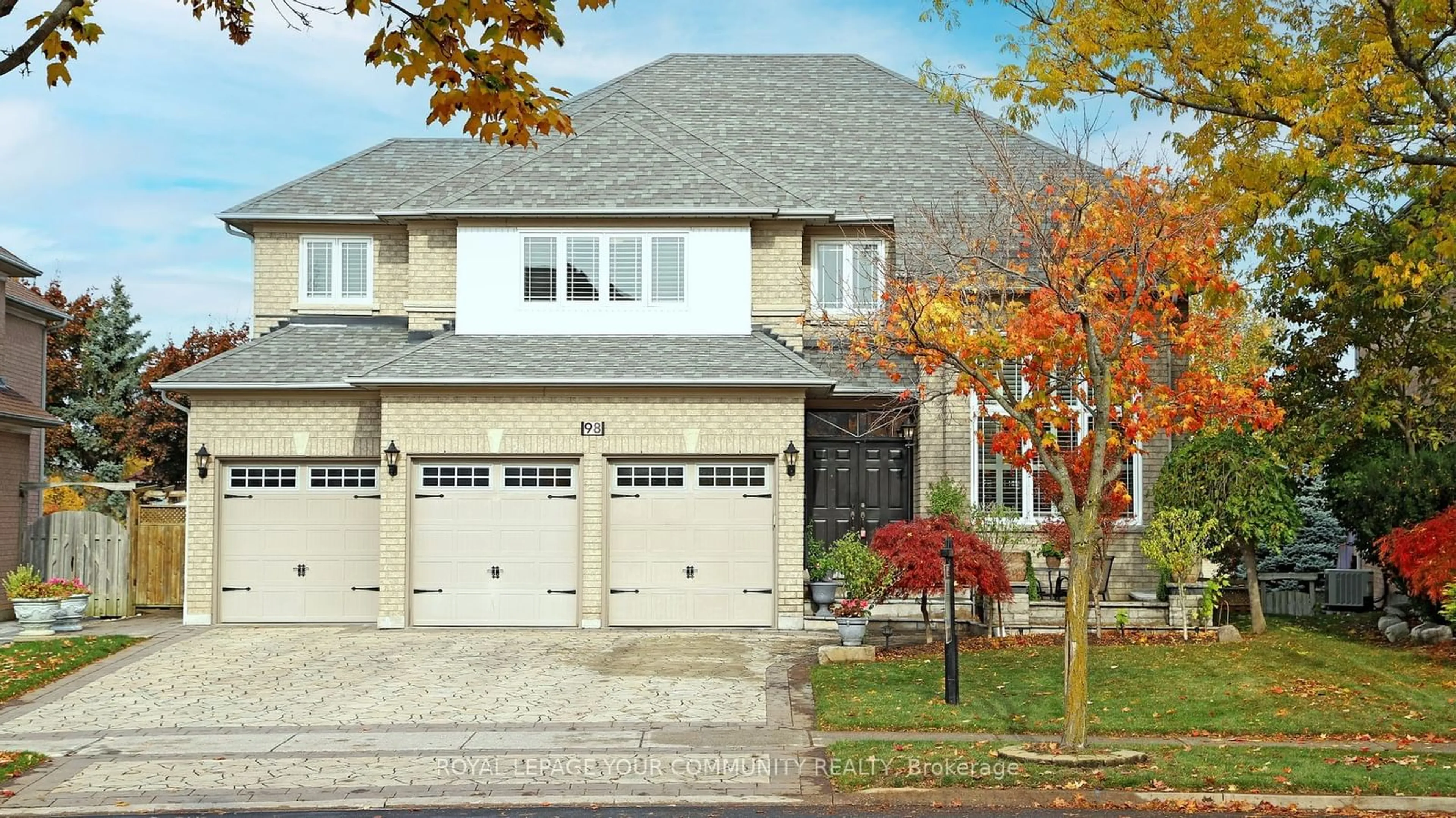 Home with brick exterior material for 98 Tea Rose St, Markham Ontario L6C 1X3