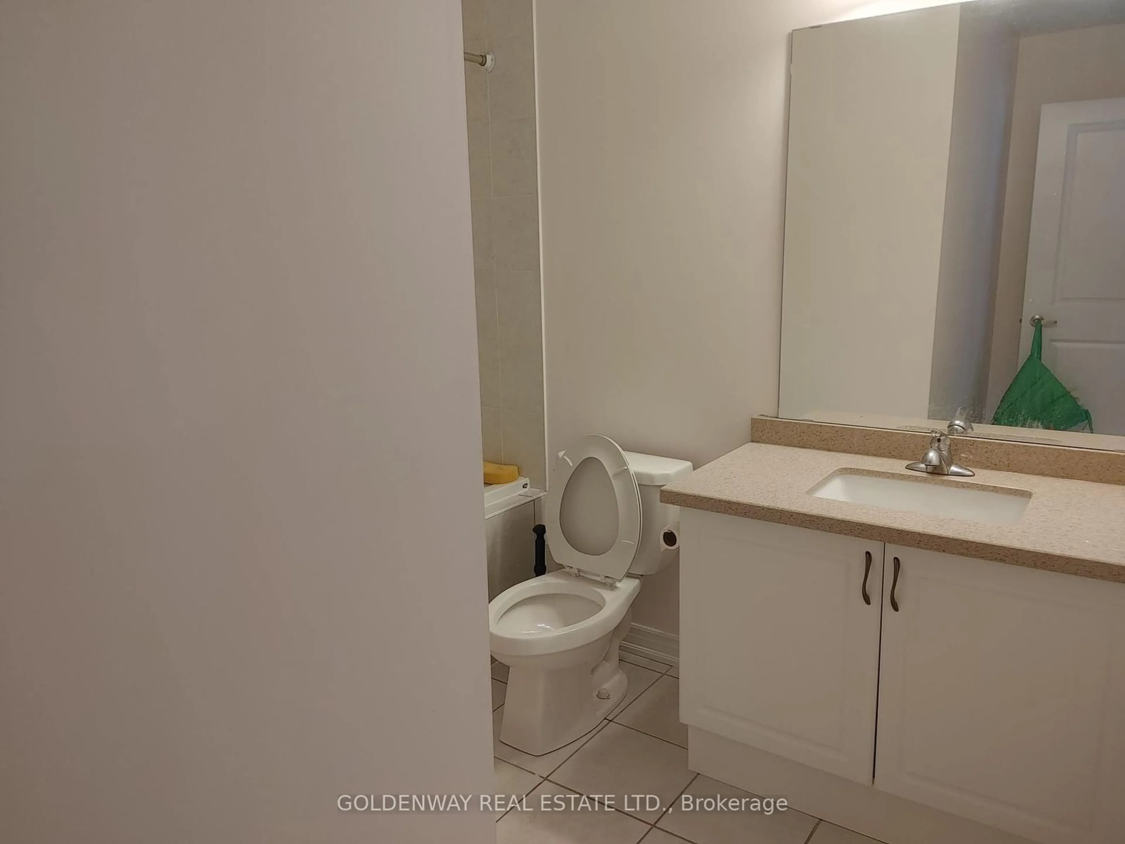 Standard bathroom, not visible floor for 49 Memon Pl, Markham Ontario L6E 0S1