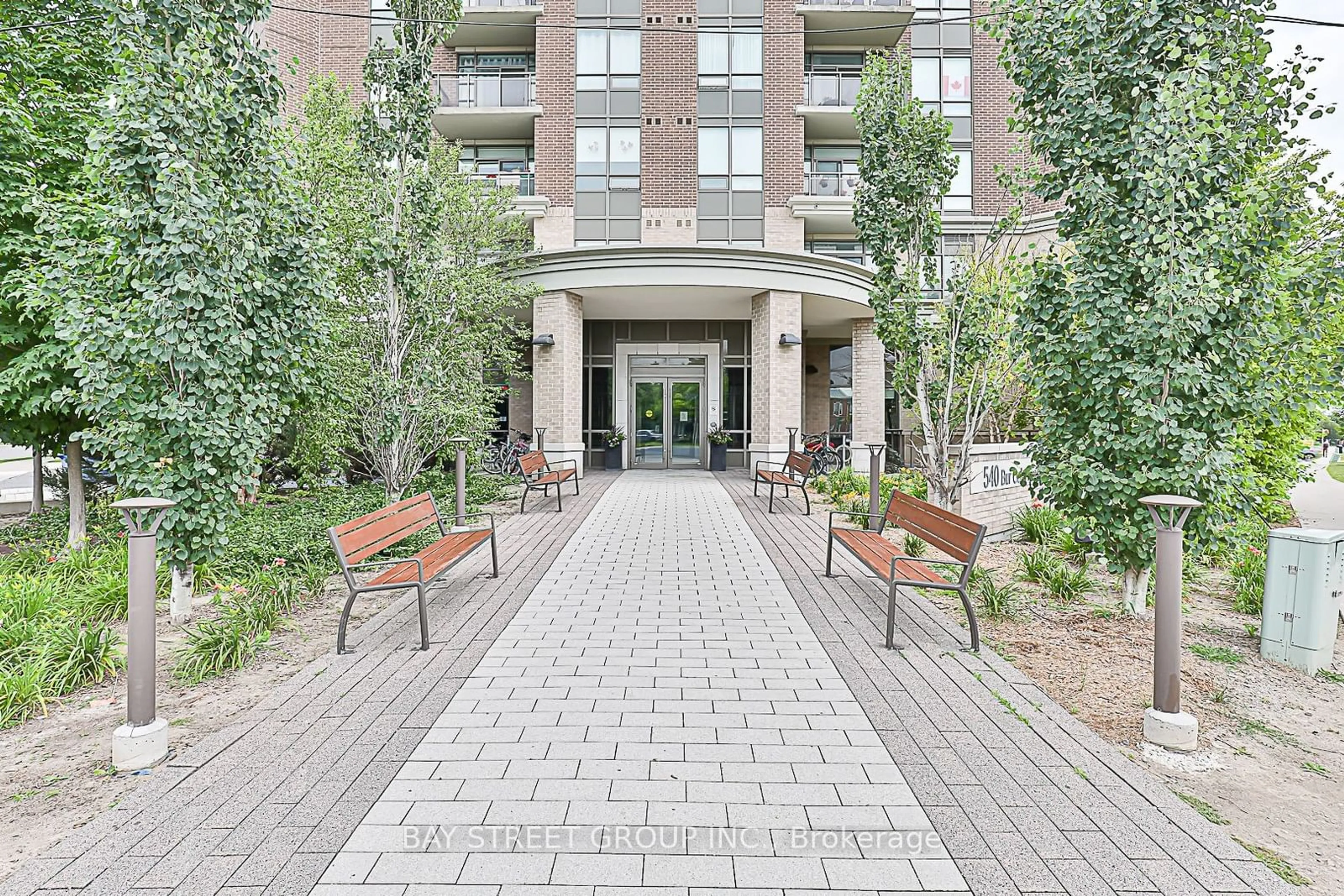 Patio, the street view for 540 Bur Oak Ave #327, Markham Ontario L6C 0Y2