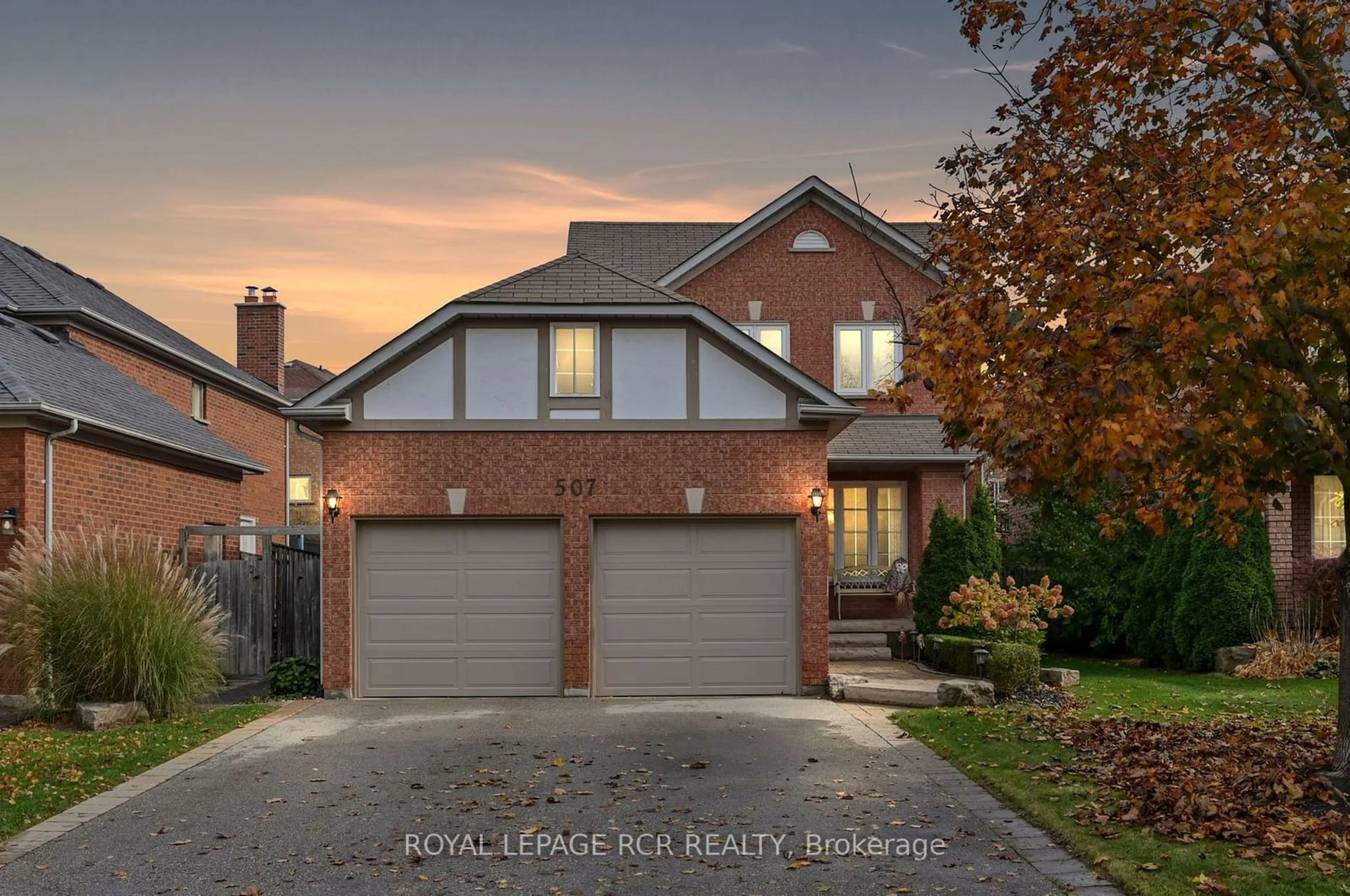 Home with brick exterior material for 507 Blackstock Rd, Newmarket Ontario L3Y 8H8