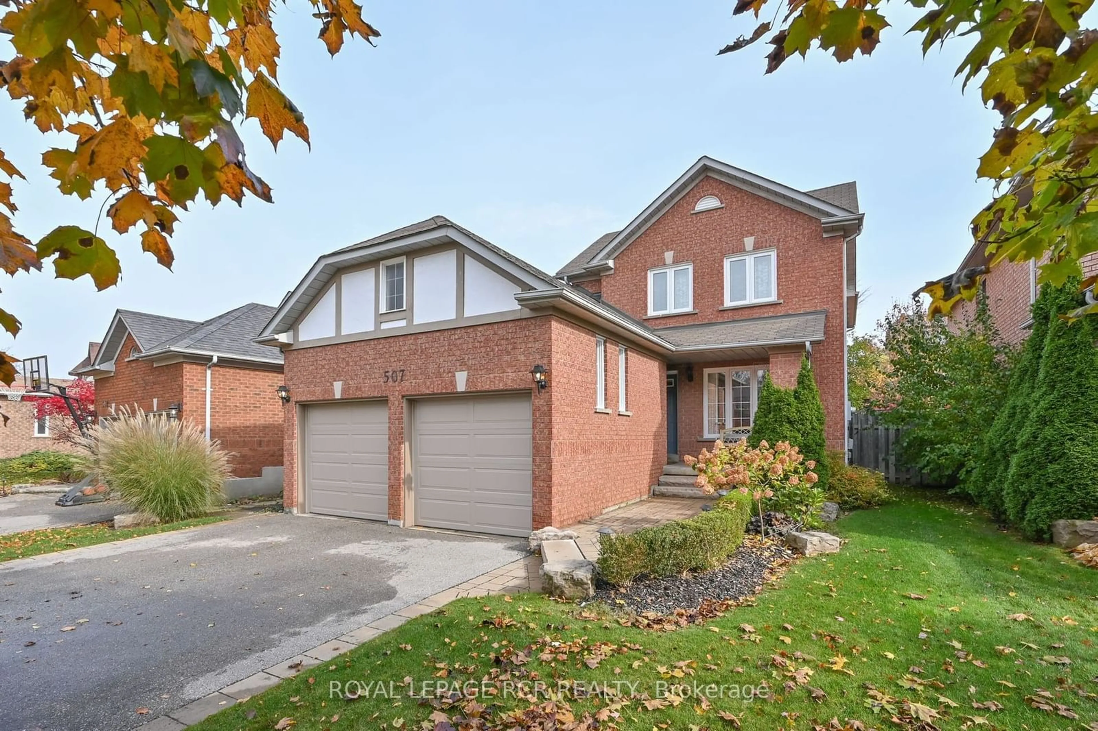 Home with brick exterior material for 507 Blackstock Rd, Newmarket Ontario L3Y 8H8