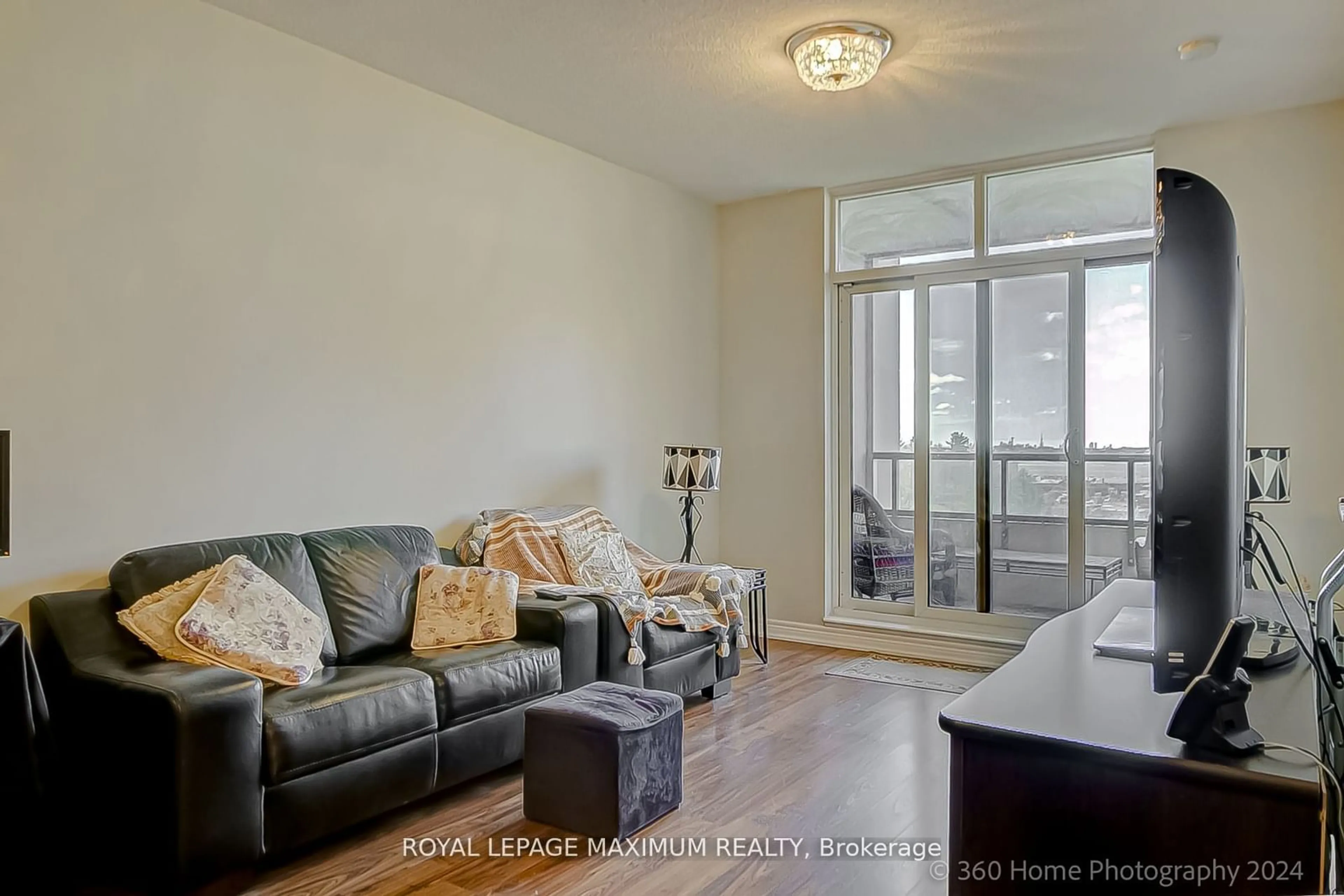 Living room, wood floors for 9245 Jane St #706, Vaughan Ontario L6A 0J9