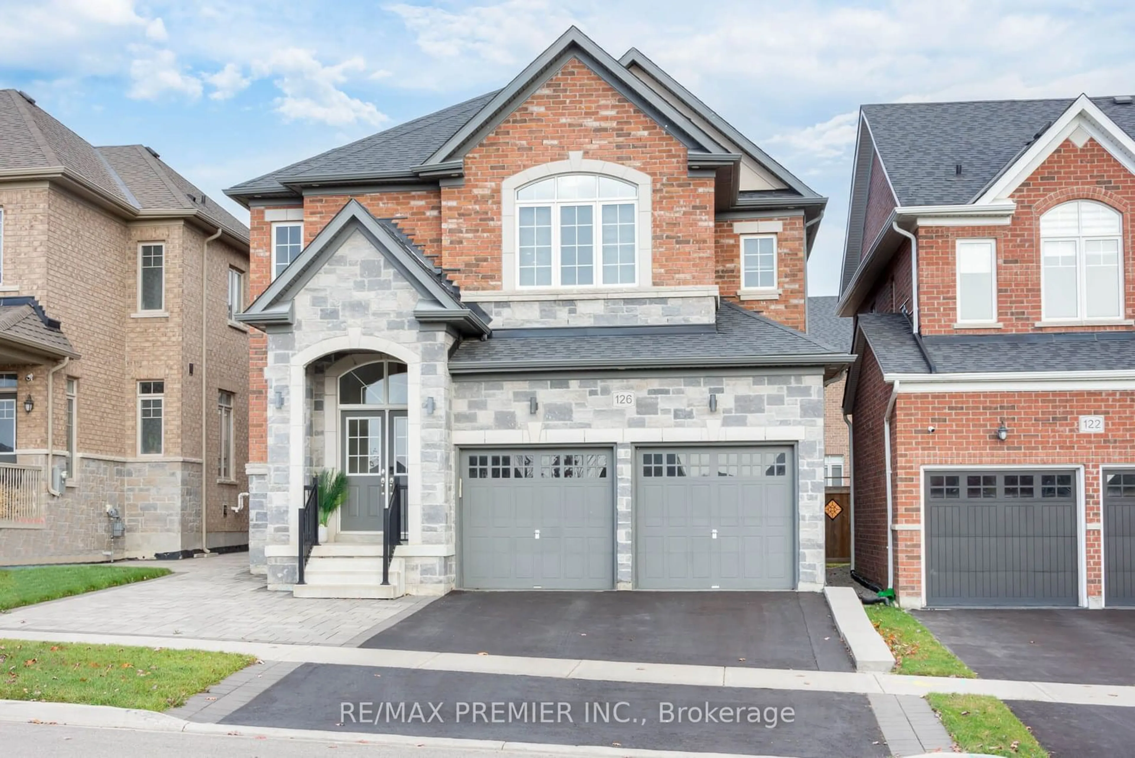 Home with brick exterior material for 126 Barrow Ave, Bradford West Gwillimbury Ontario L3Z 0X3