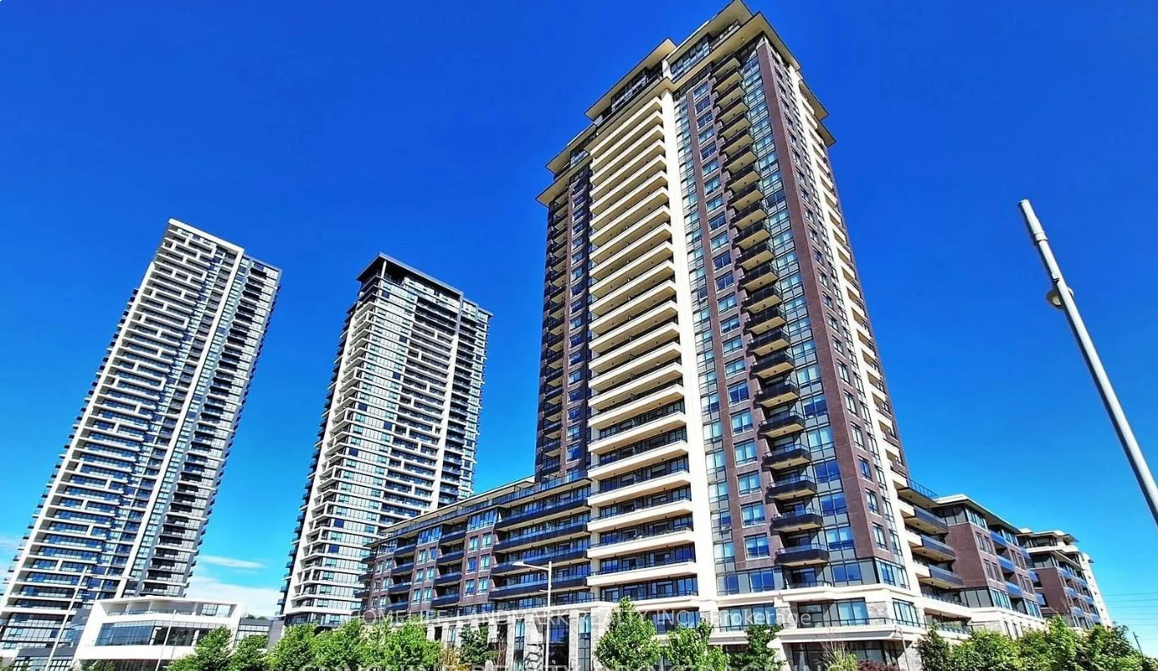 A pic from exterior of the house or condo, the view of city buildings for 15 Water Walk Dr #618, Markham Ontario L6G 0G2