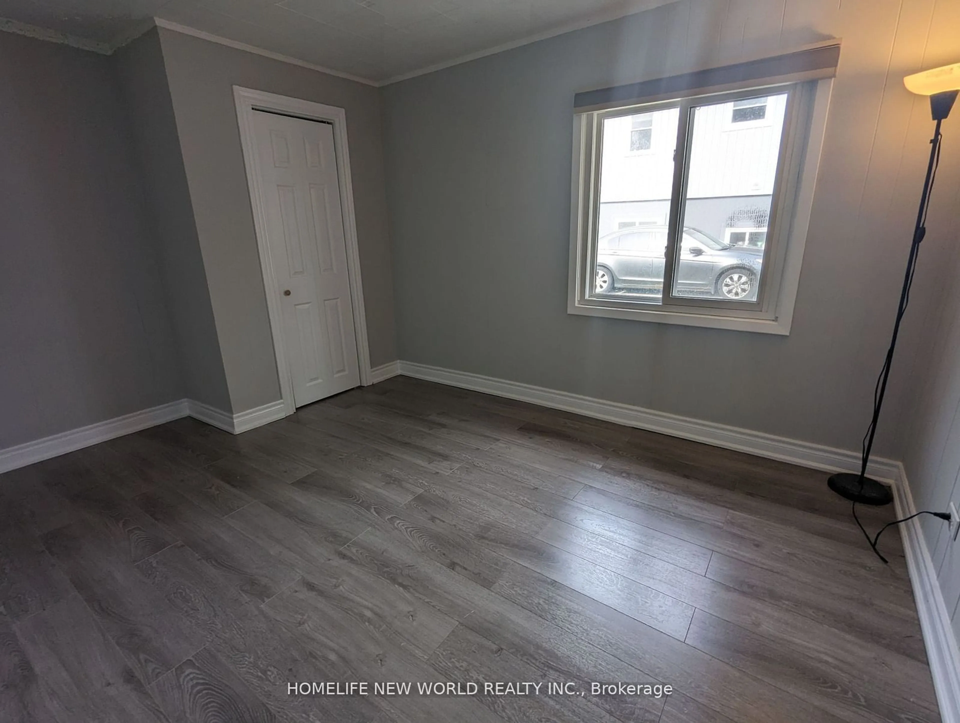 A pic of a room, wood floors for 212 Elm Ave, Georgina Ontario L4P 2V1