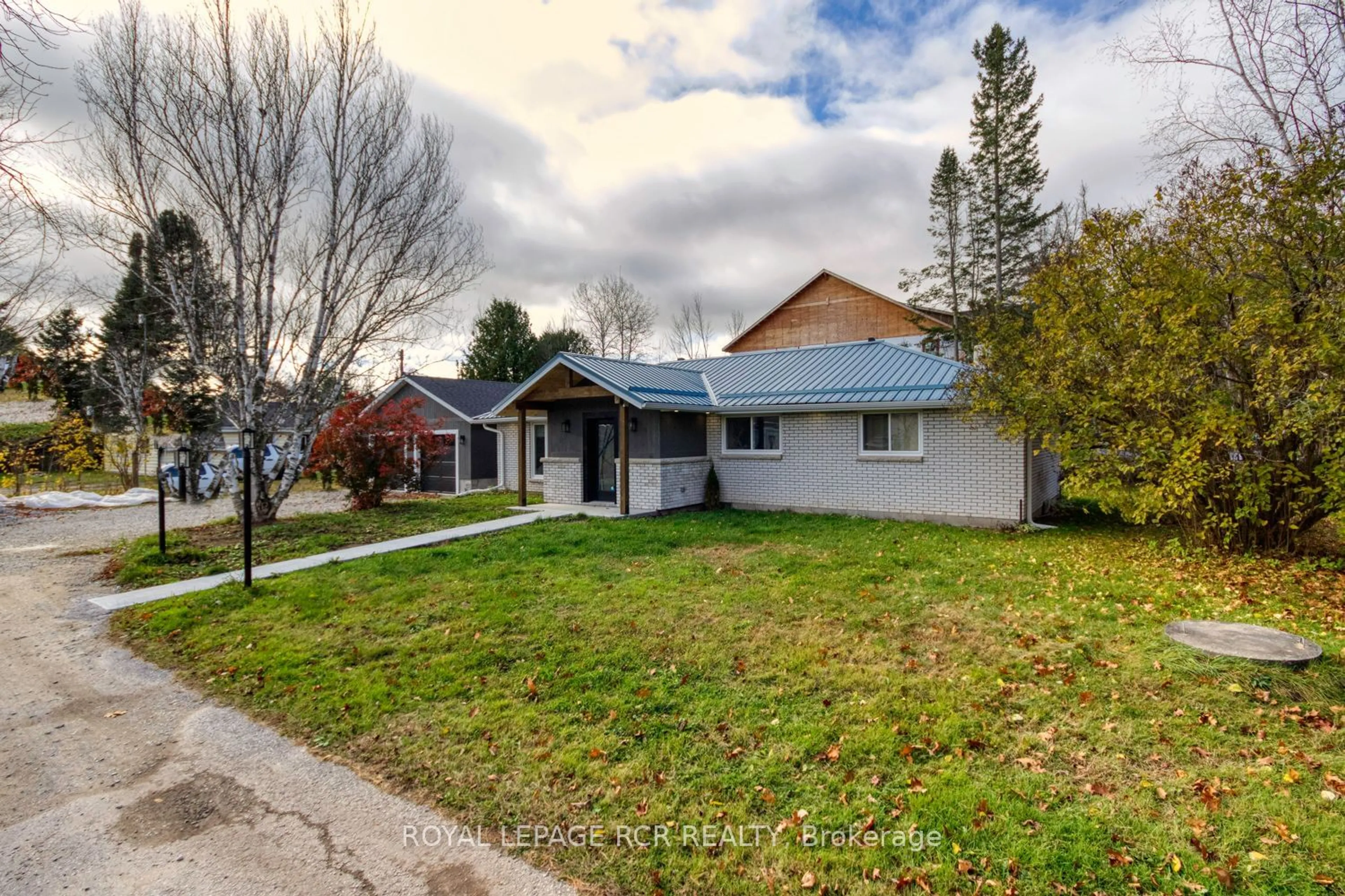 Frontside or backside of a home, cottage for 6669 20th Sdrd, Essa Ontario L0M 1B0