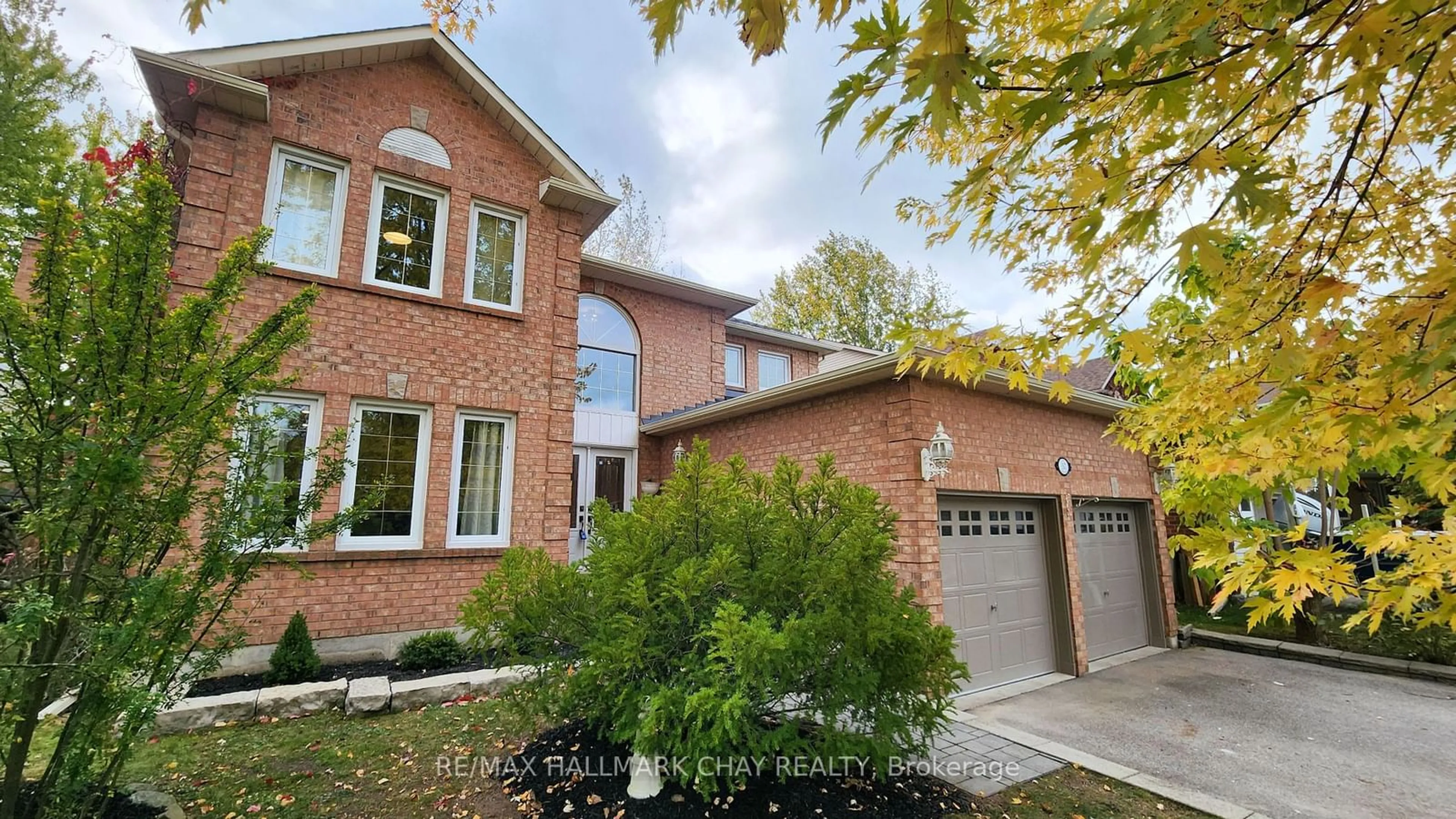 Home with brick exterior material for 57 Chartwell Cres, Georgina Ontario L4P 3N8