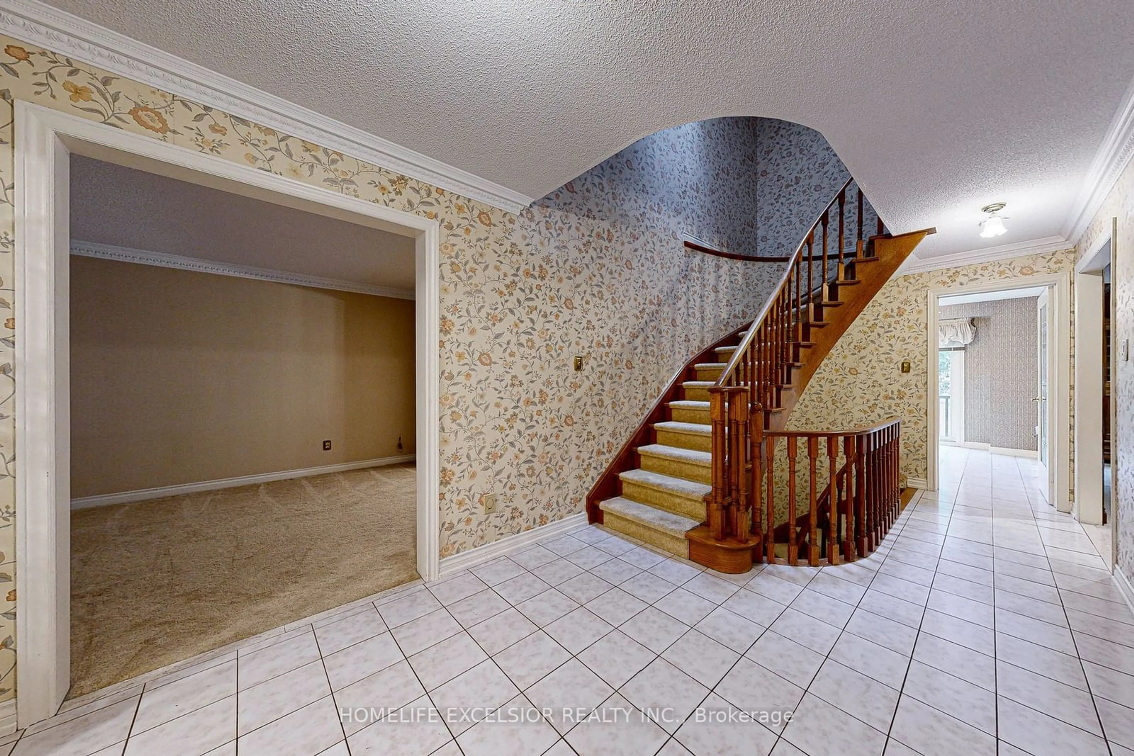 Indoor foyer, unknown floor for 18 Waterwheel St, Markham Ontario L3P 6M4