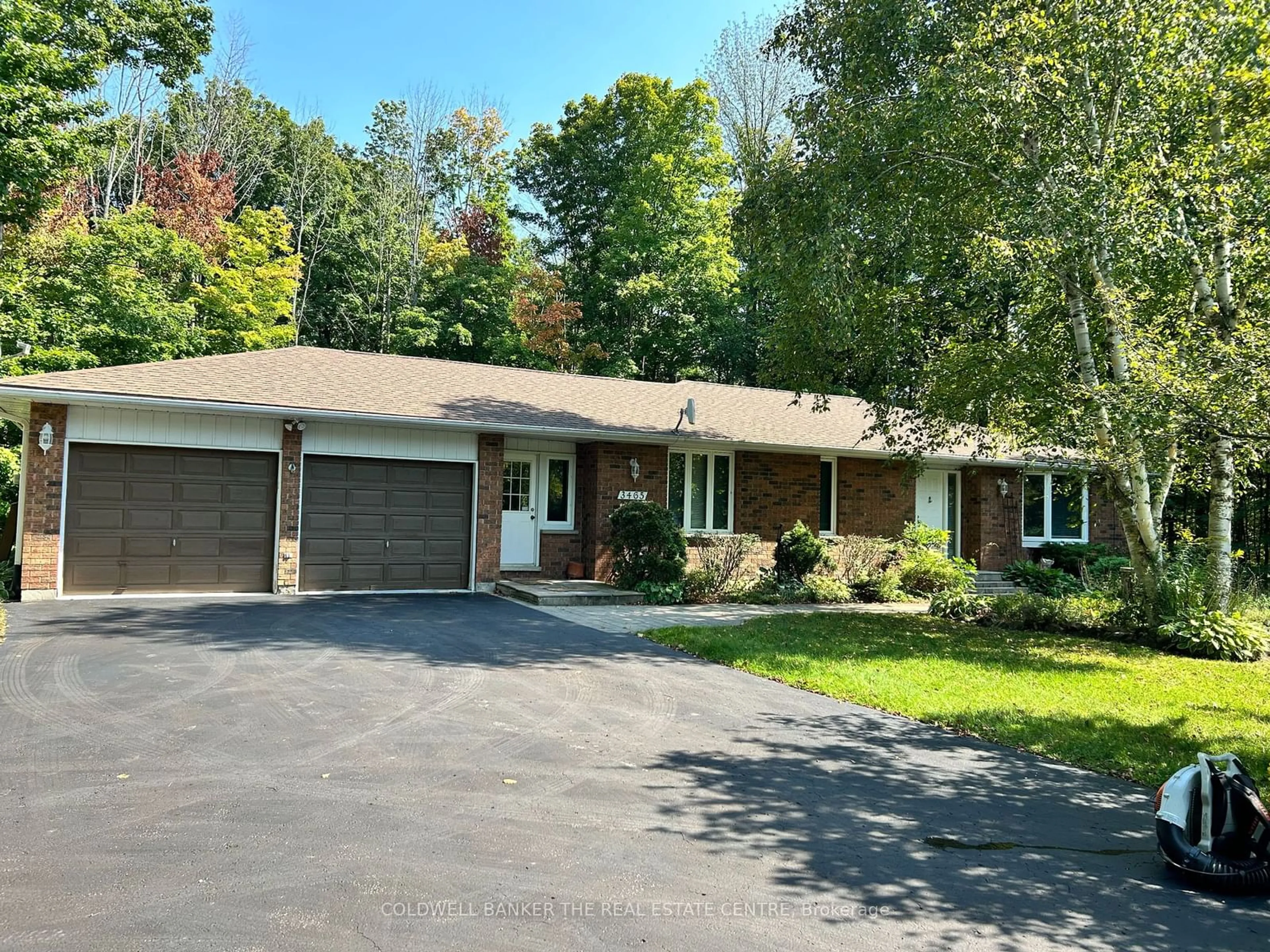 Home with brick exterior material for 3465 25 Sdrd, Innisfil Ontario L9S 3C9