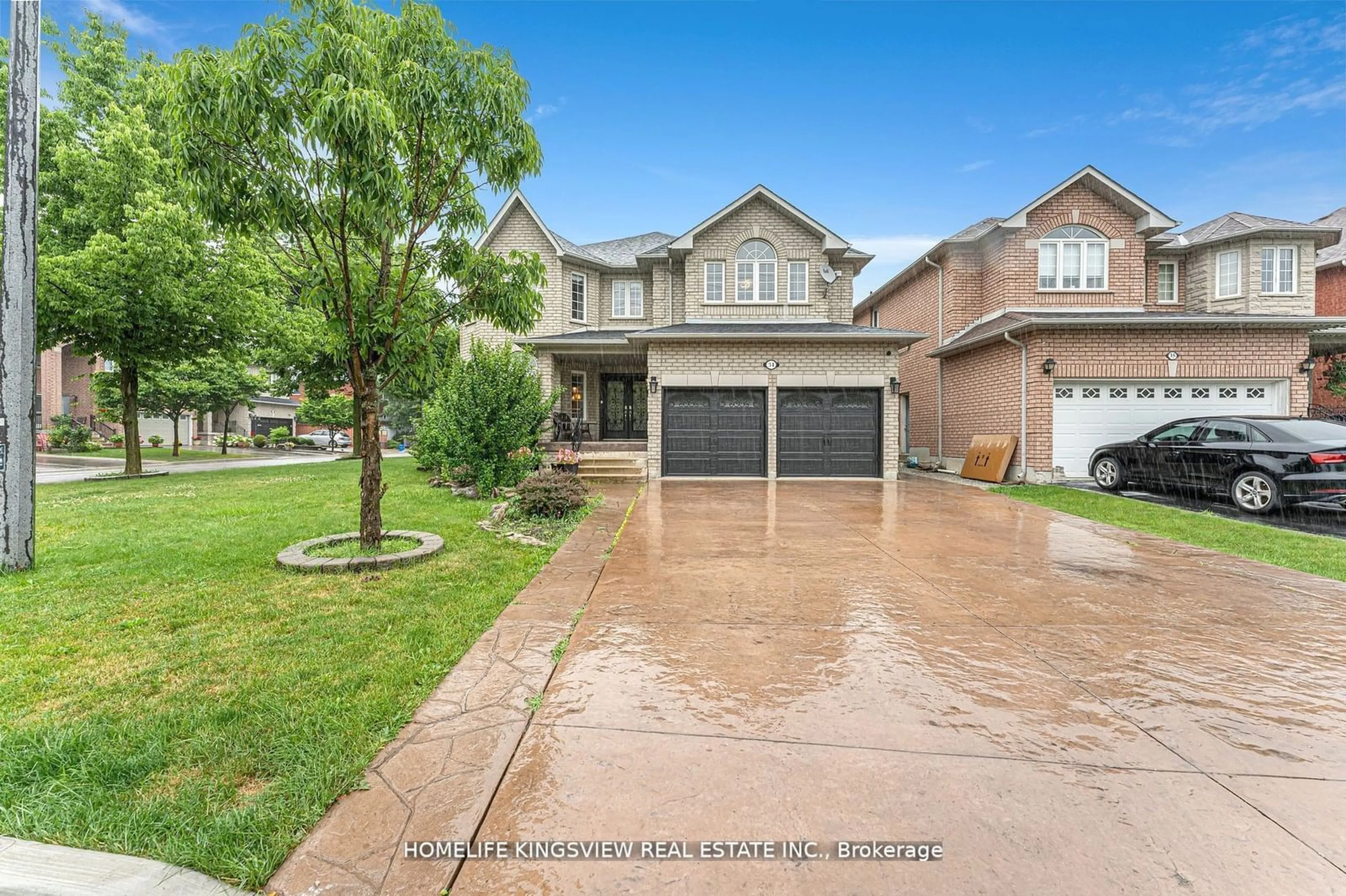 Frontside or backside of a home, the street view for 31 Blue Diamond Terr, Vaughan Ontario L4H 2G3