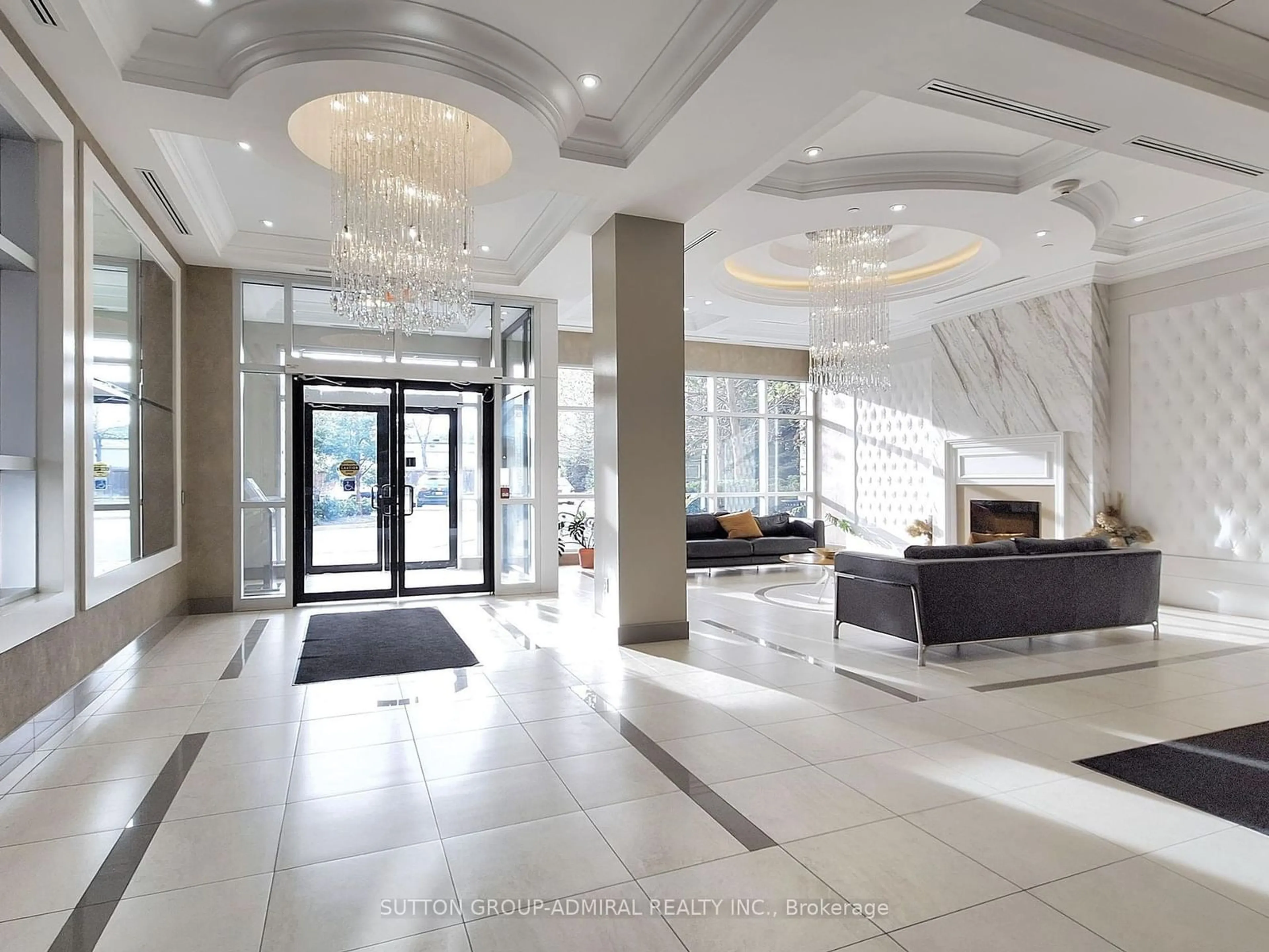 Indoor lobby for 2396 Major Mackenzie Dr #326, Vaughan Ontario L6A 4Y7