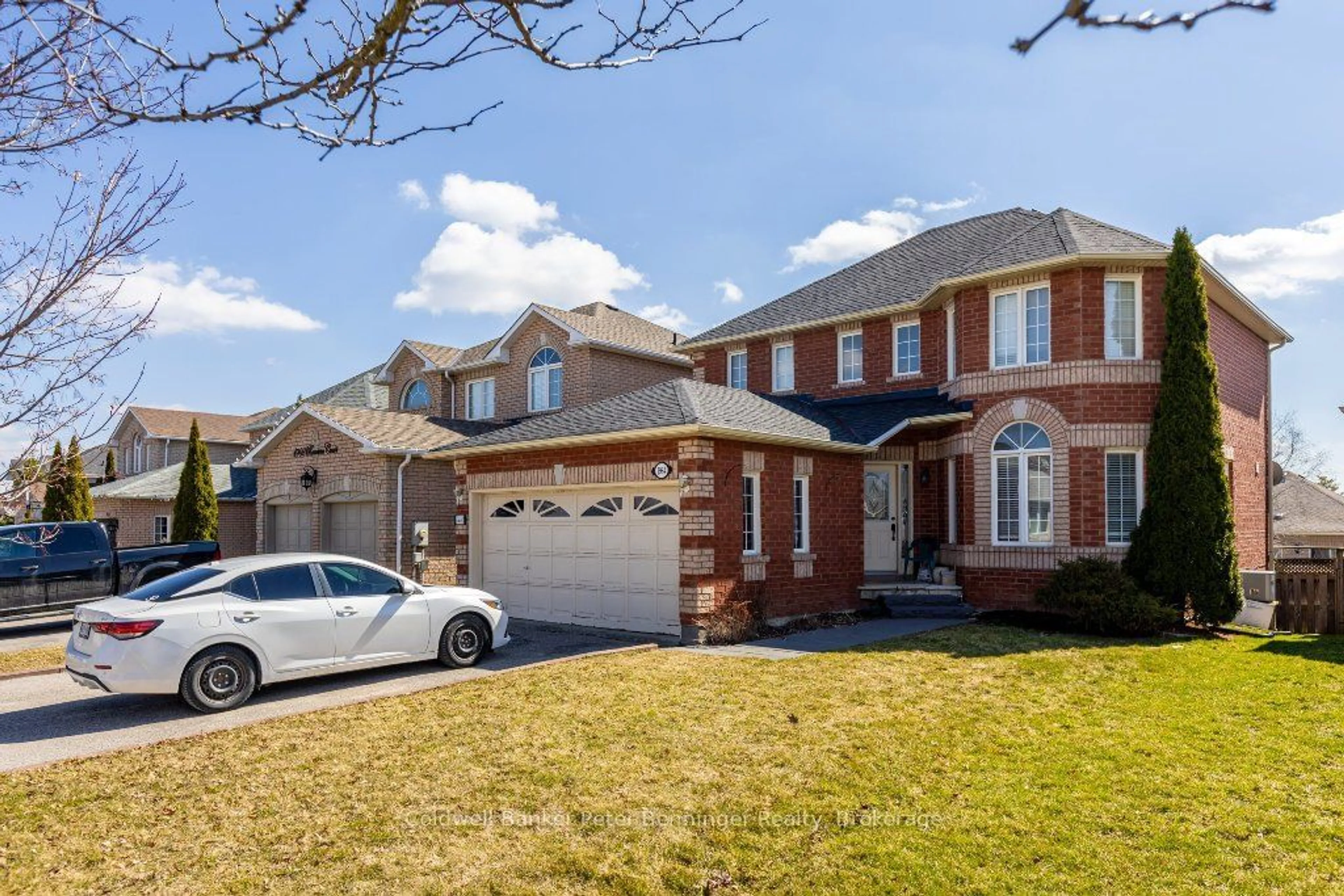 Frontside or backside of a home, the street view for 1964 Romina Crt, Innisfil Ontario L9S 4Y1