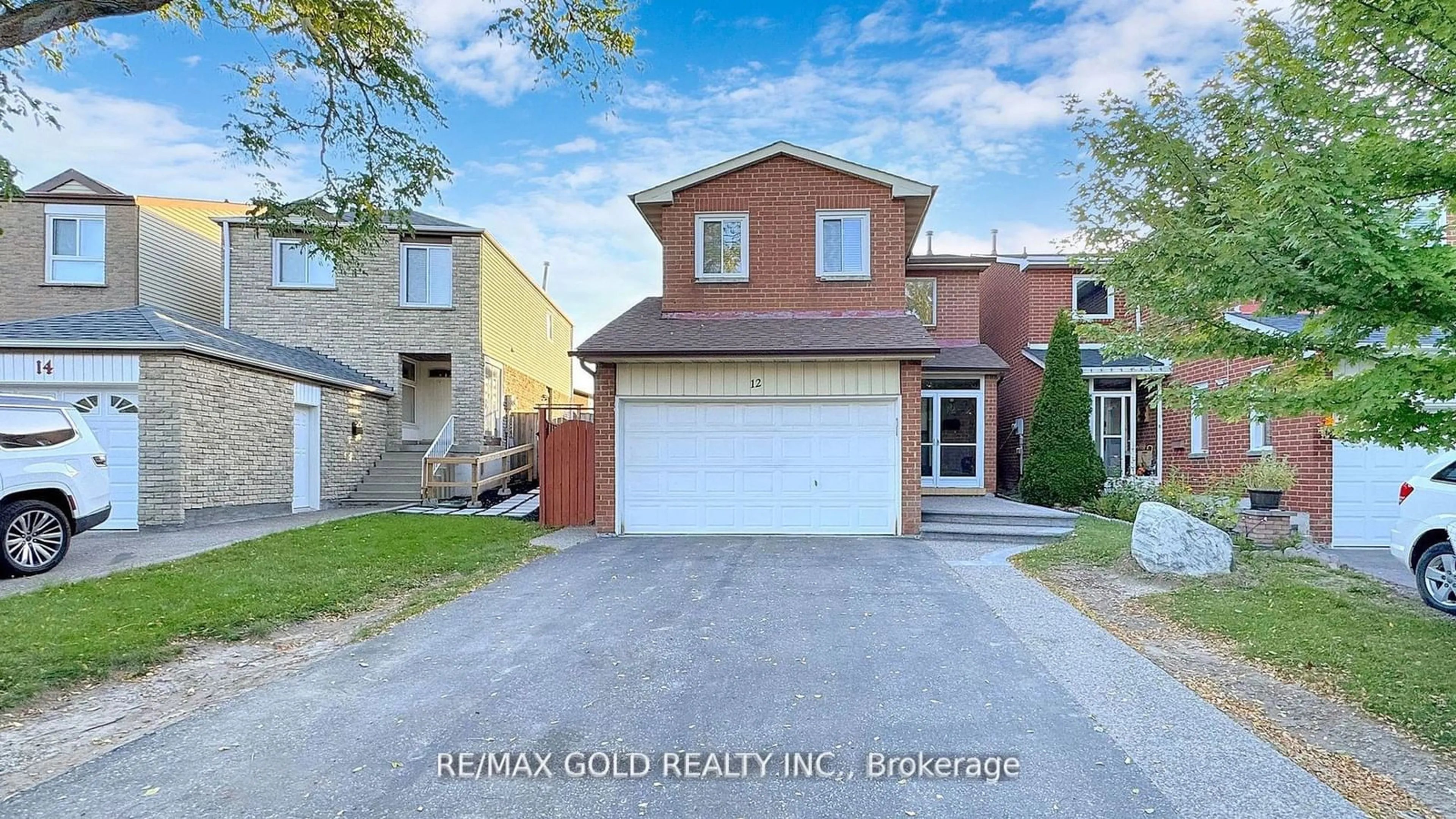 Frontside or backside of a home, the street view for 12 Royal Colwood Crt, Vaughan Ontario L4K 2J3