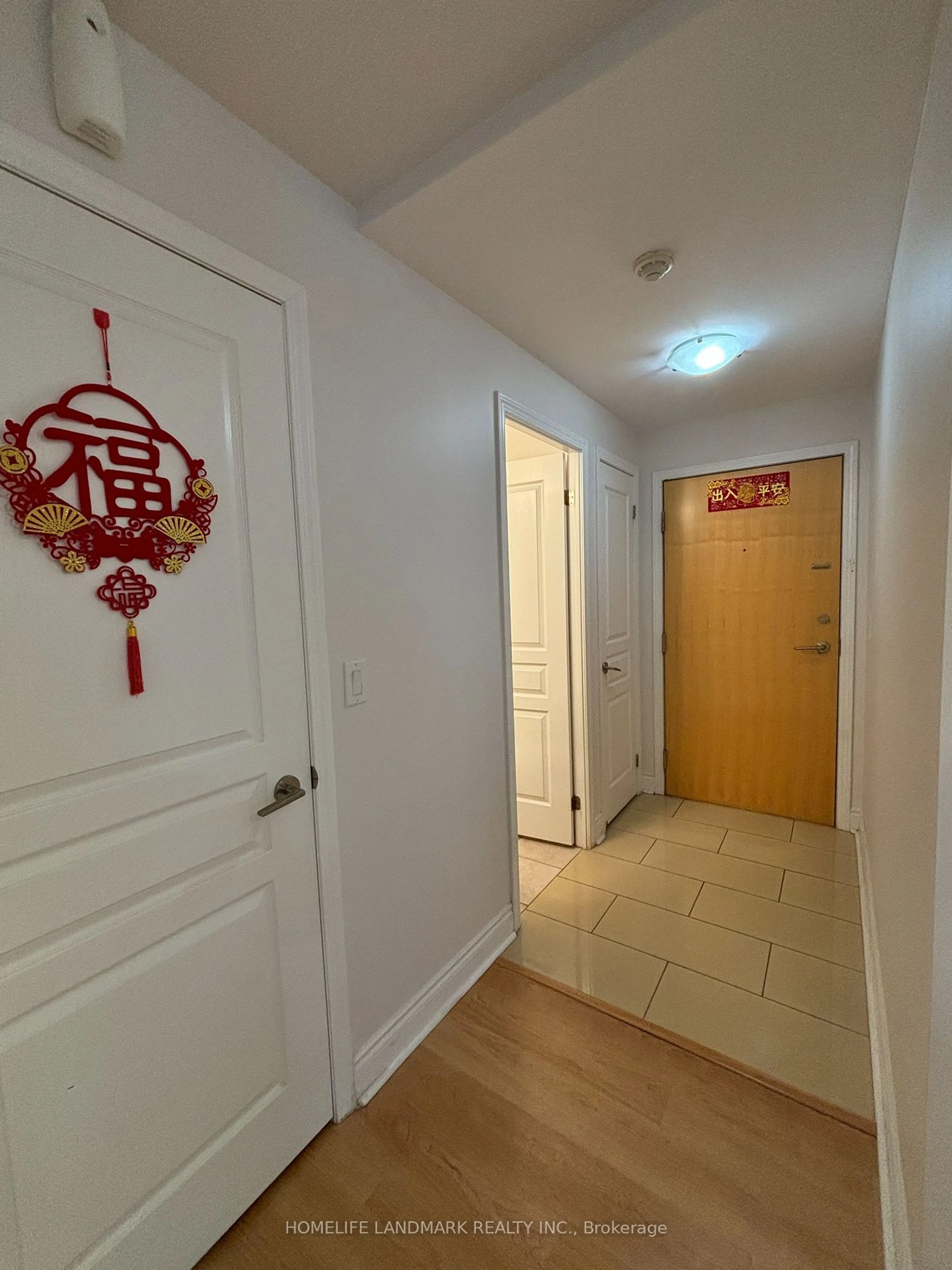 Indoor foyer, unknown floor for 55 South Town Centre Blvd #1212, Markham Ontario L6G 0B1