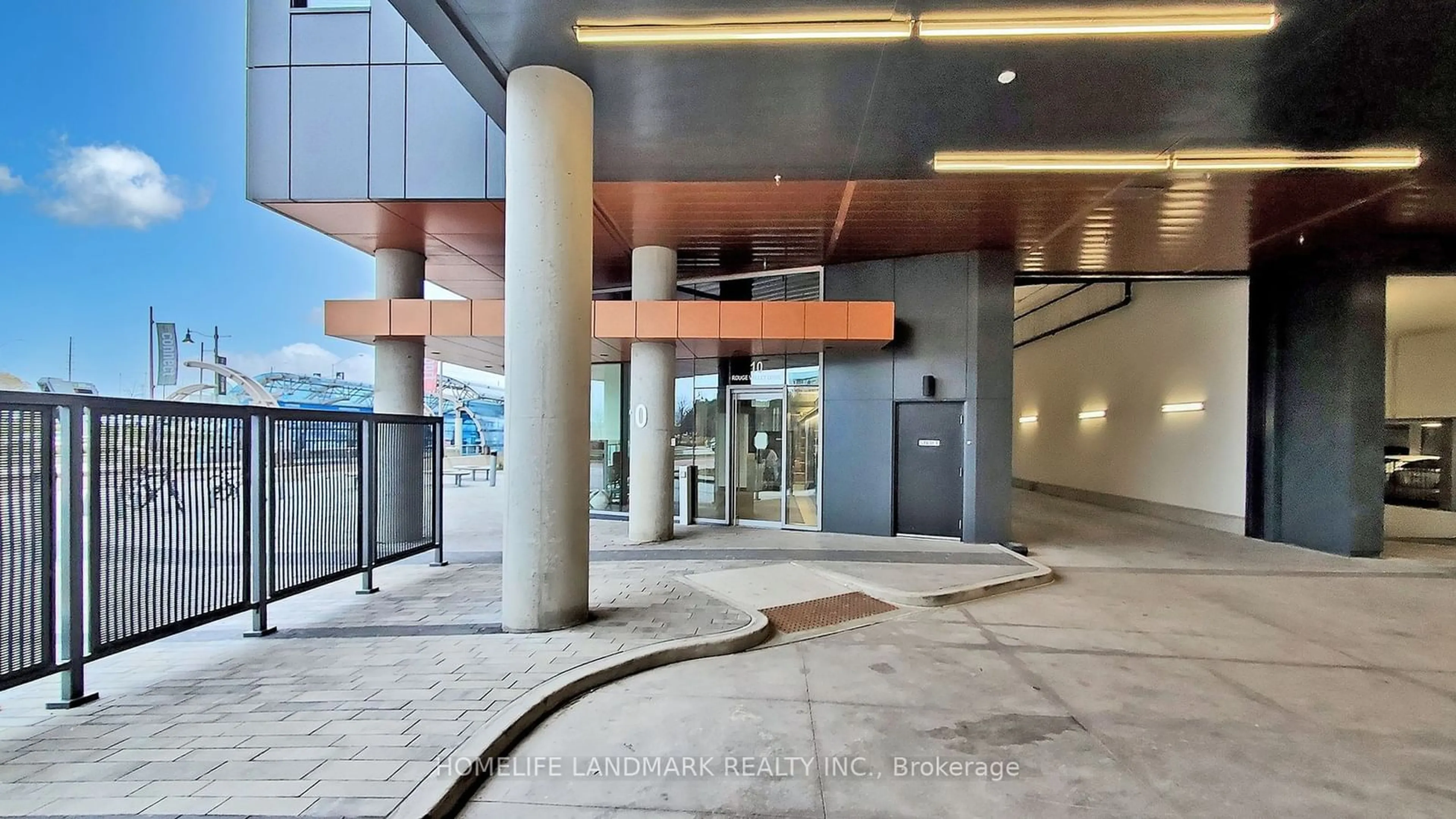 Indoor lobby, cement floor for 10 rouge valley Dr #917, Markham Ontario L6G 0G9