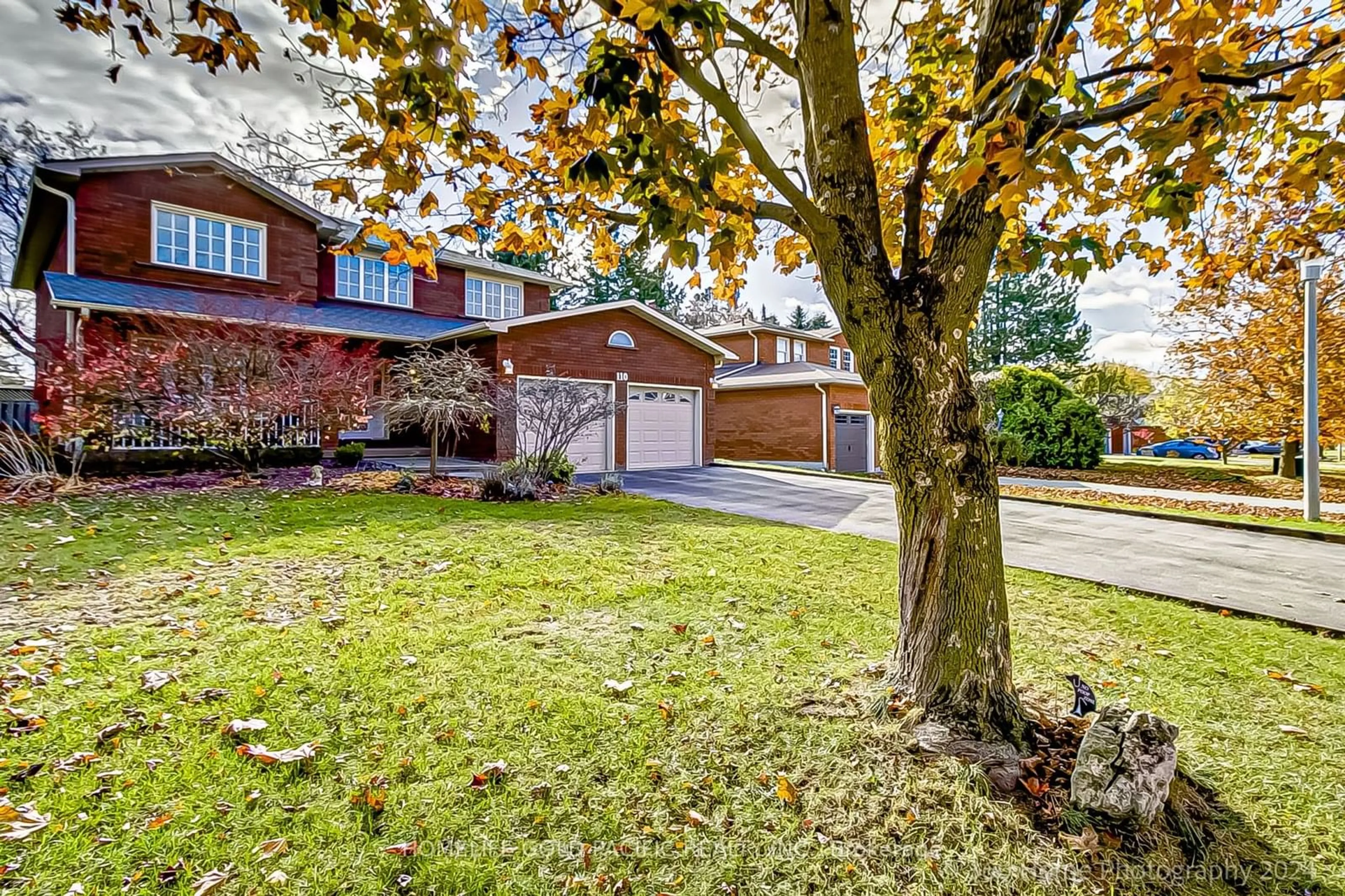 Home with brick exterior material for 110 Ivy Cres, Whitchurch-Stouffville Ontario L4A 5A9