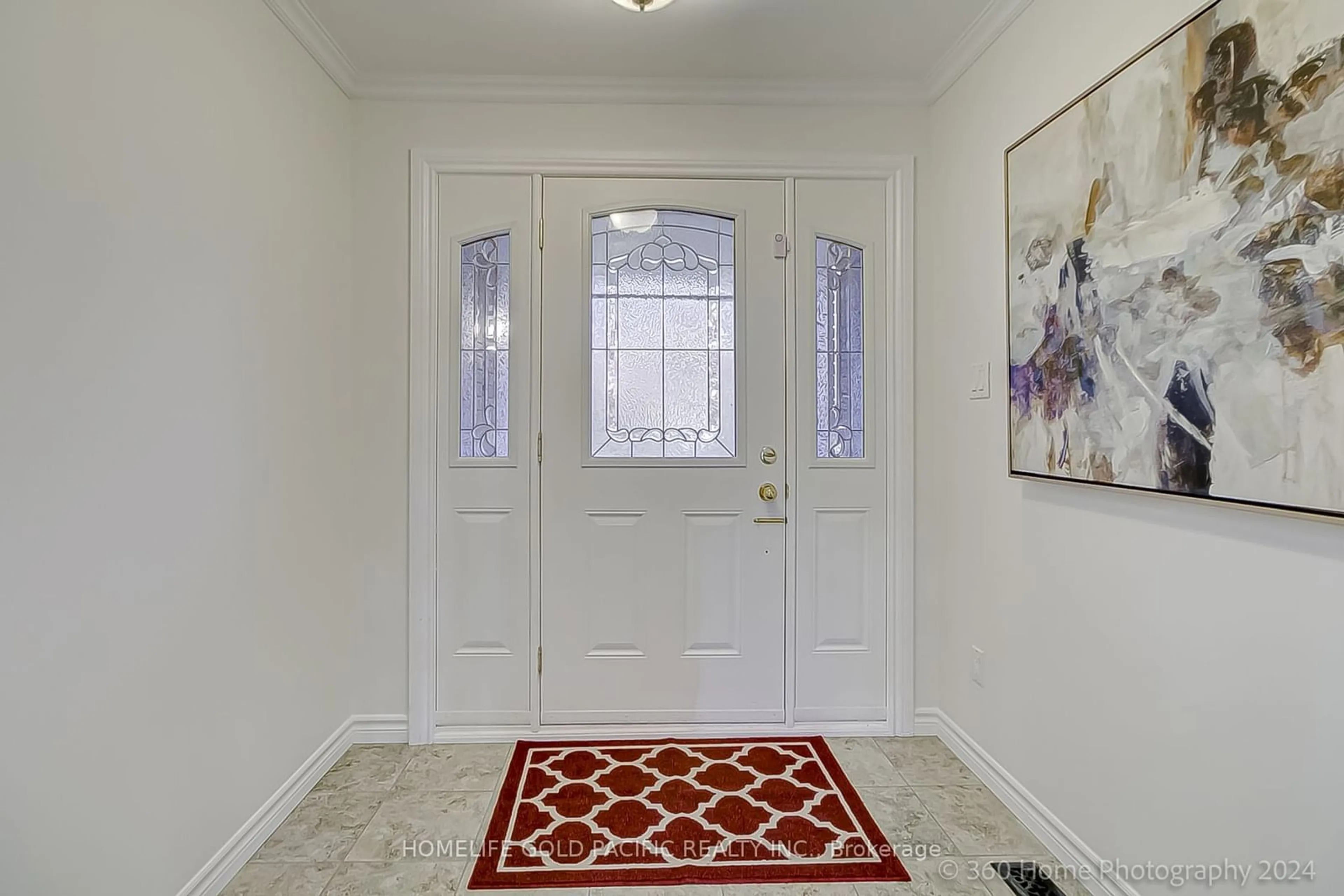 Indoor entryway, wood floors for 110 Ivy Cres, Whitchurch-Stouffville Ontario L4A 5A9