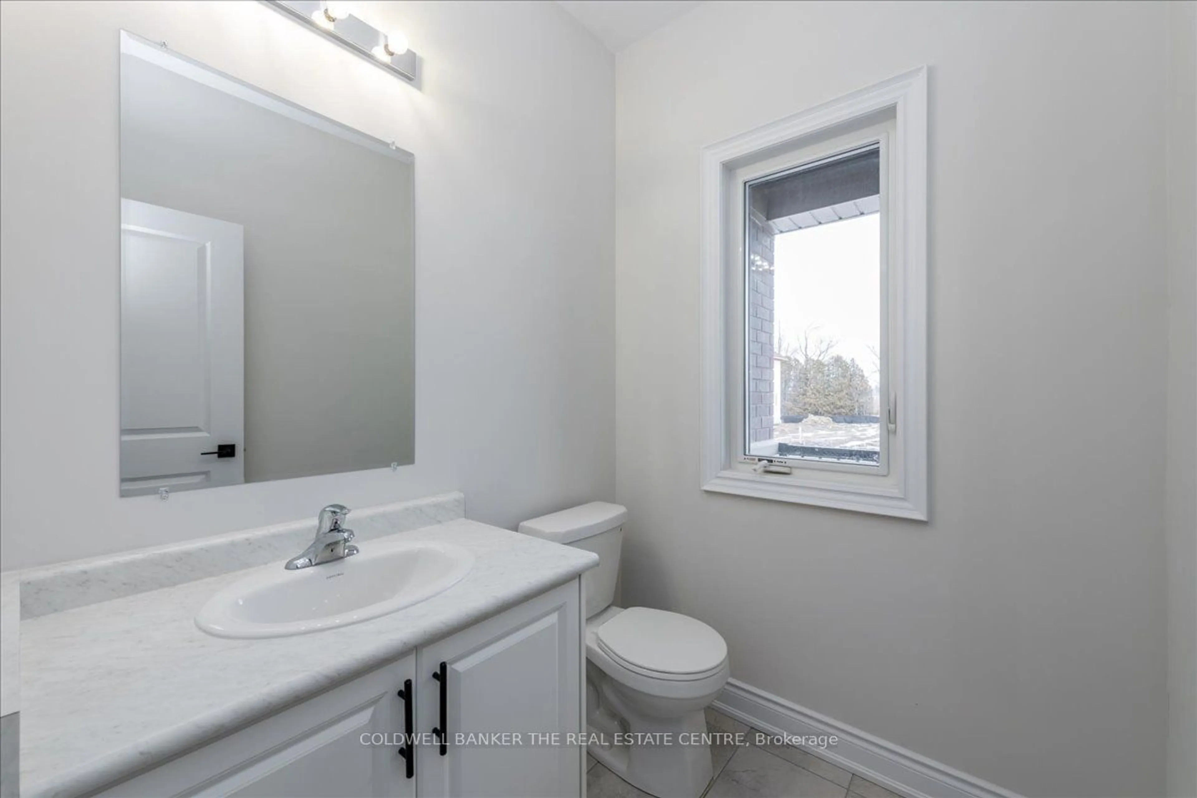 Standard bathroom, wood floors for 26 Philip Joseph Lane, Uxbridge Ontario L9S 0S1