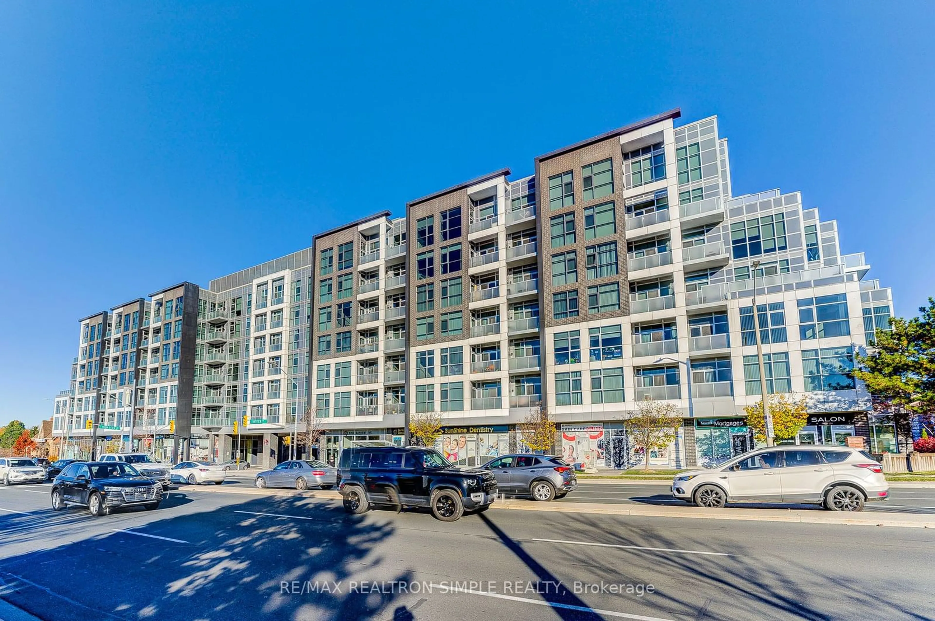 A pic from exterior of the house or condo, the street view for 8763 Bayview Ave #319, Richmond Hill Ontario L4B 3V1