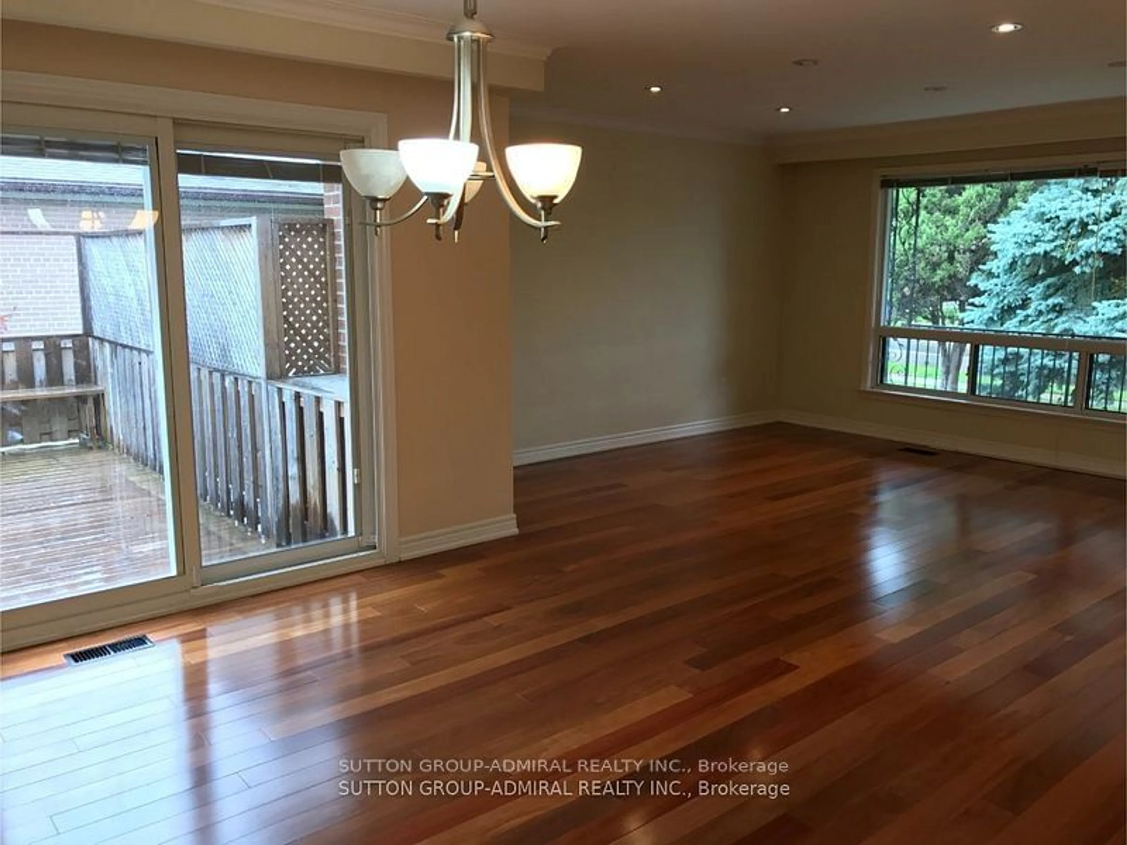 A pic of a room, wood floors for 129 Crestwood Rd, Vaughan Ontario L4J 1A7