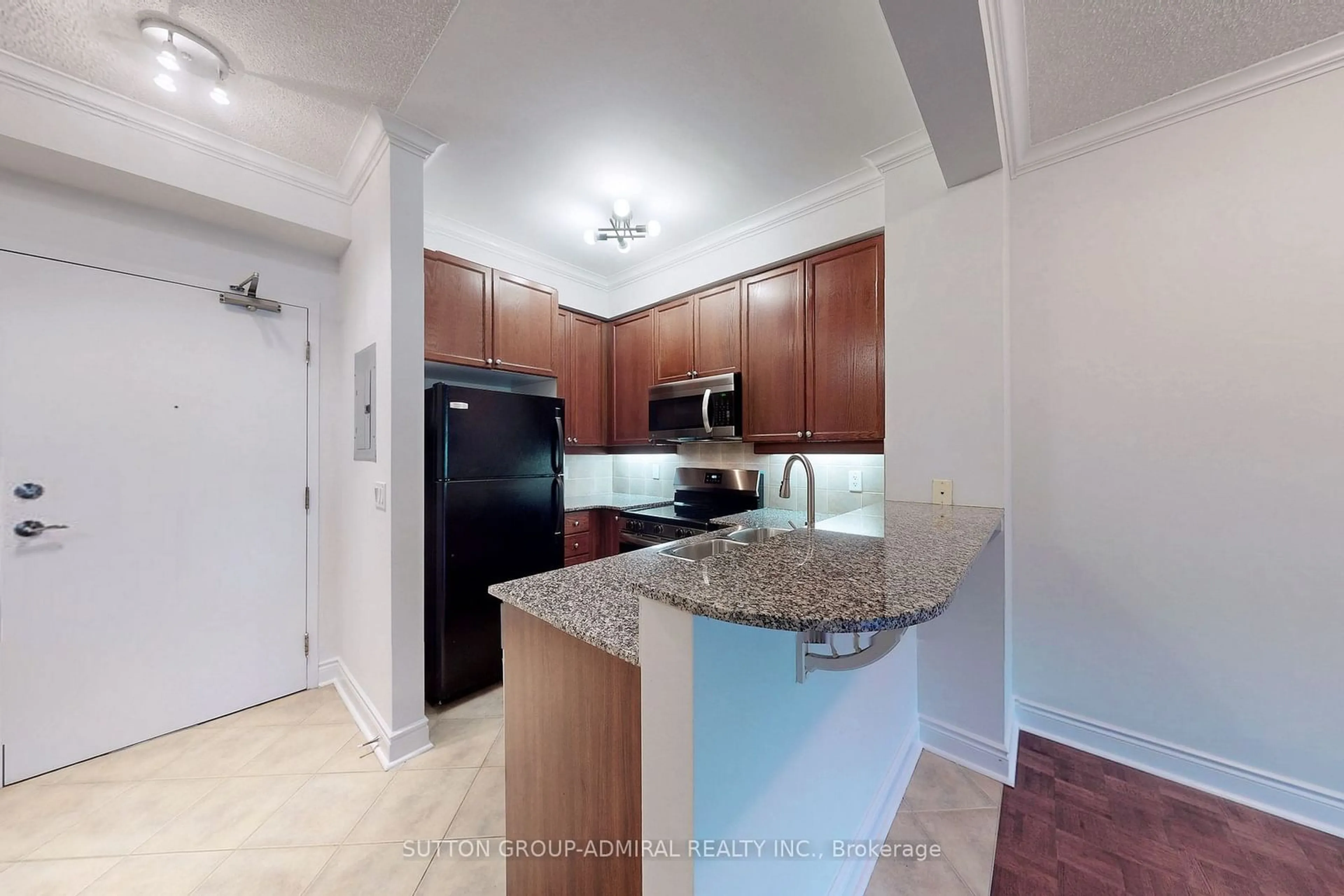 Standard kitchen, not visible floor for 8201 Islington Ave #432, Vaughan Ontario L4L 9S6