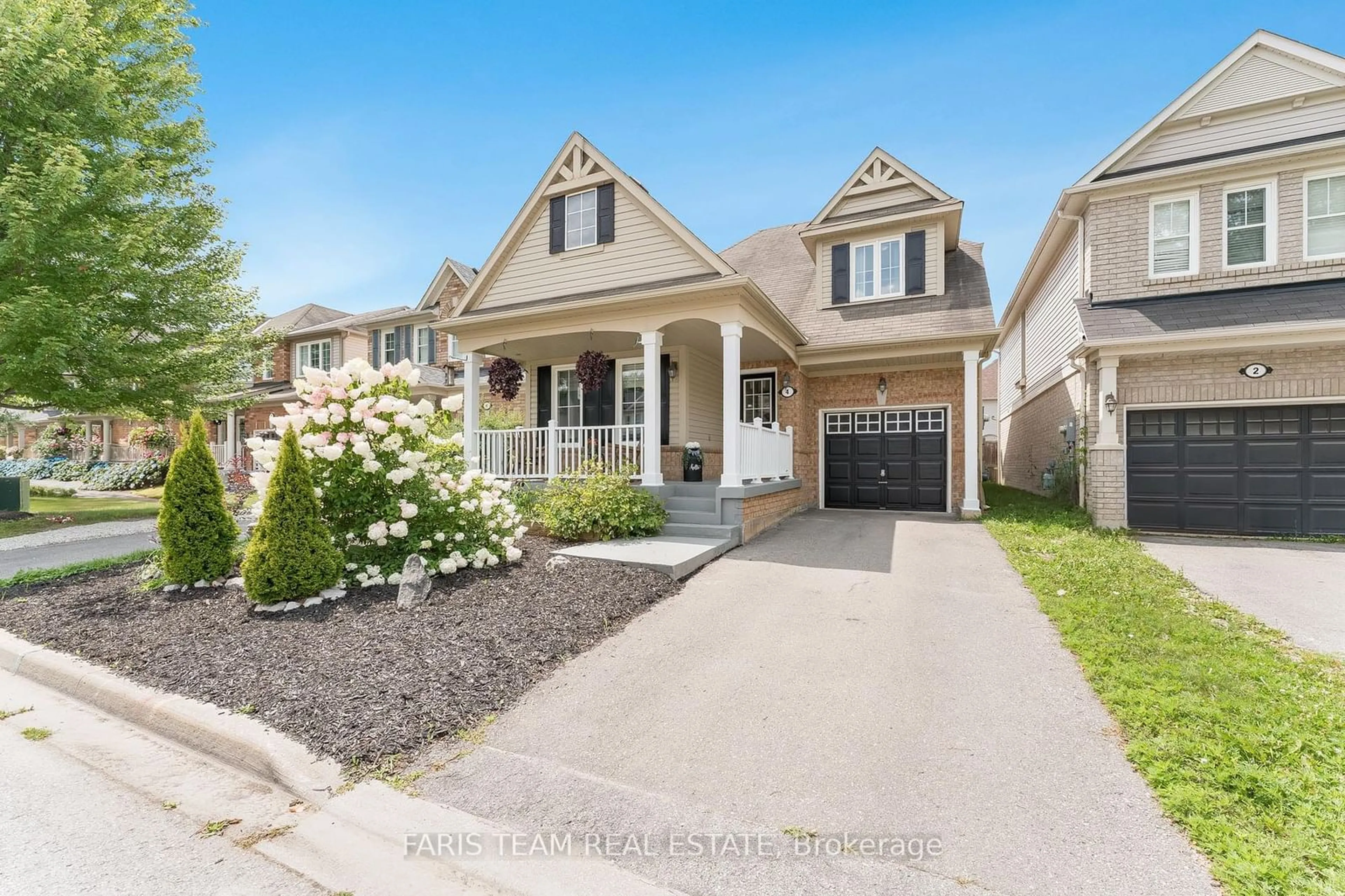 Frontside or backside of a home, cottage for 4 Callander Cres, New Tecumseth Ontario L9R 0B3