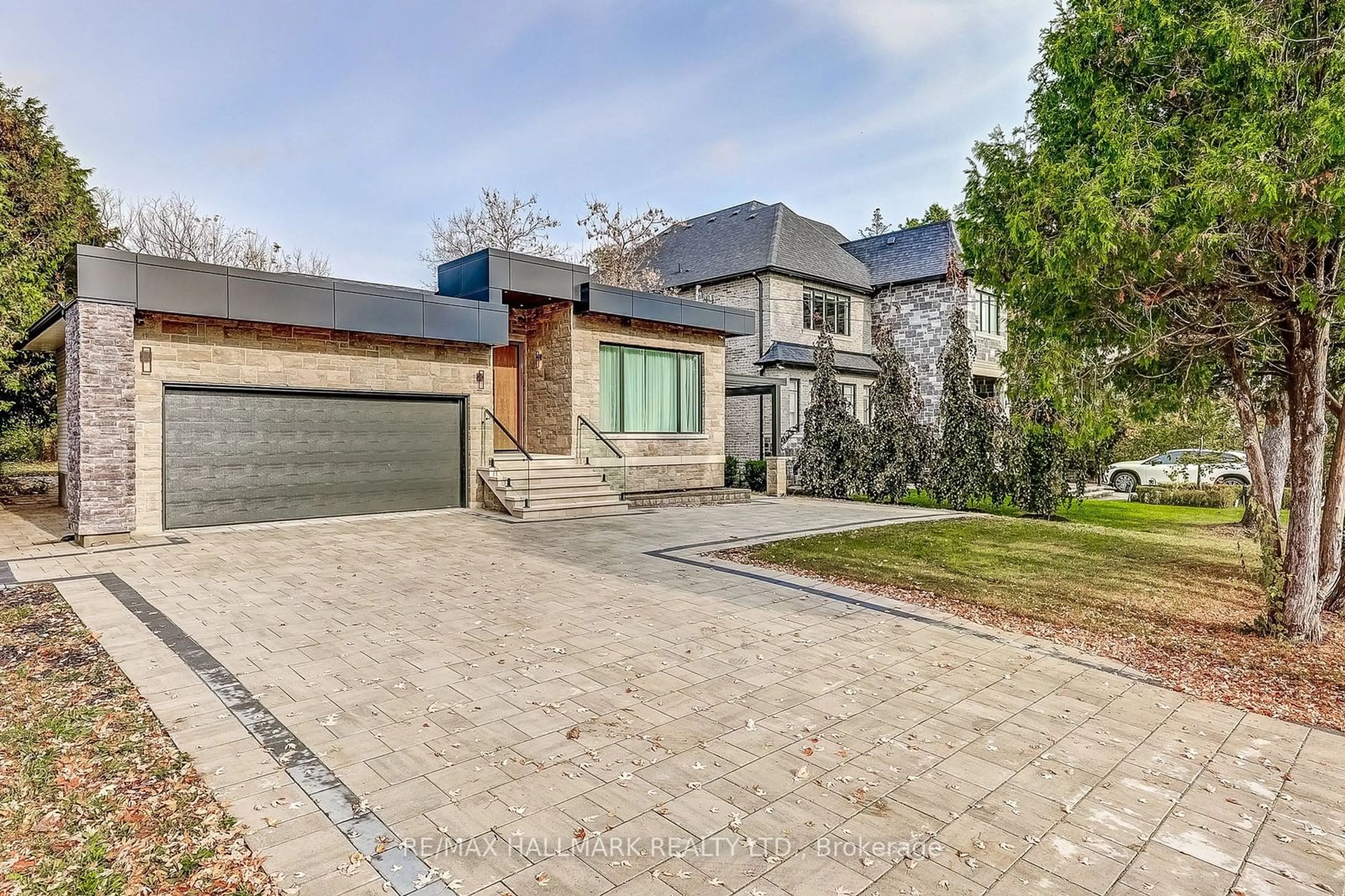 Home with brick exterior material for 148 May Ave, Richmond Hill Ontario L4C 3S6