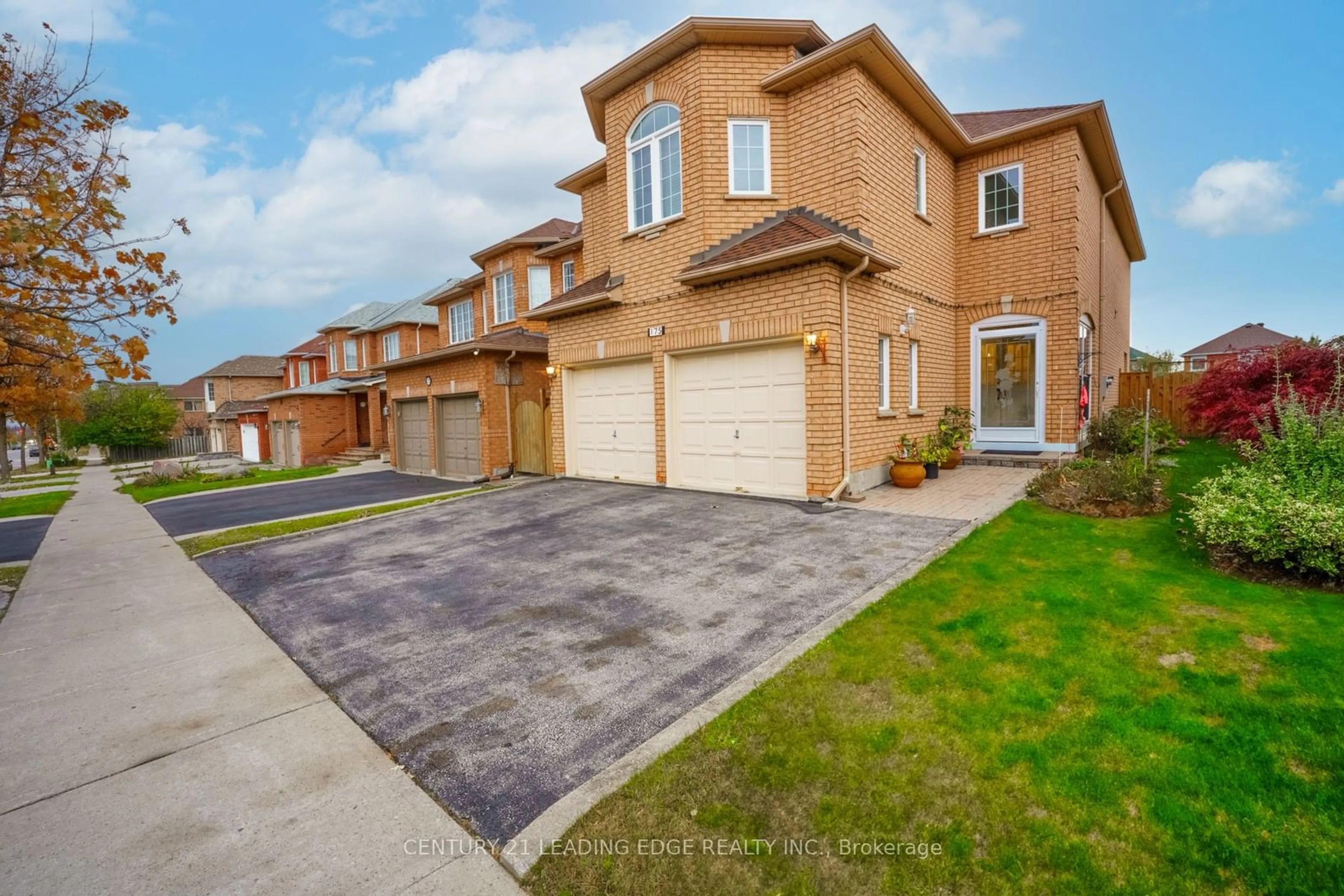 Frontside or backside of a home, the street view for 175 Golden Ave, Markham Ontario L3S 4E5