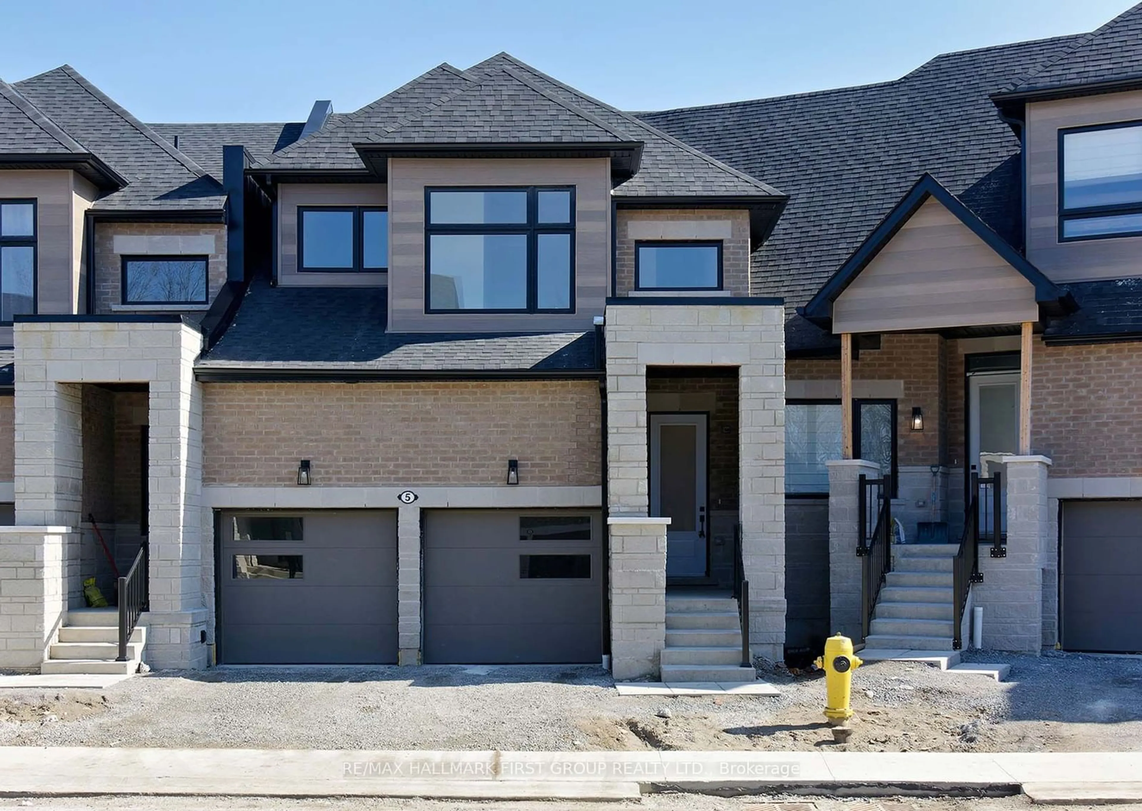 Frontside or backside of a home, the street view for 5 David Worgan Tr, Uxbridge Ontario L9P 0R9