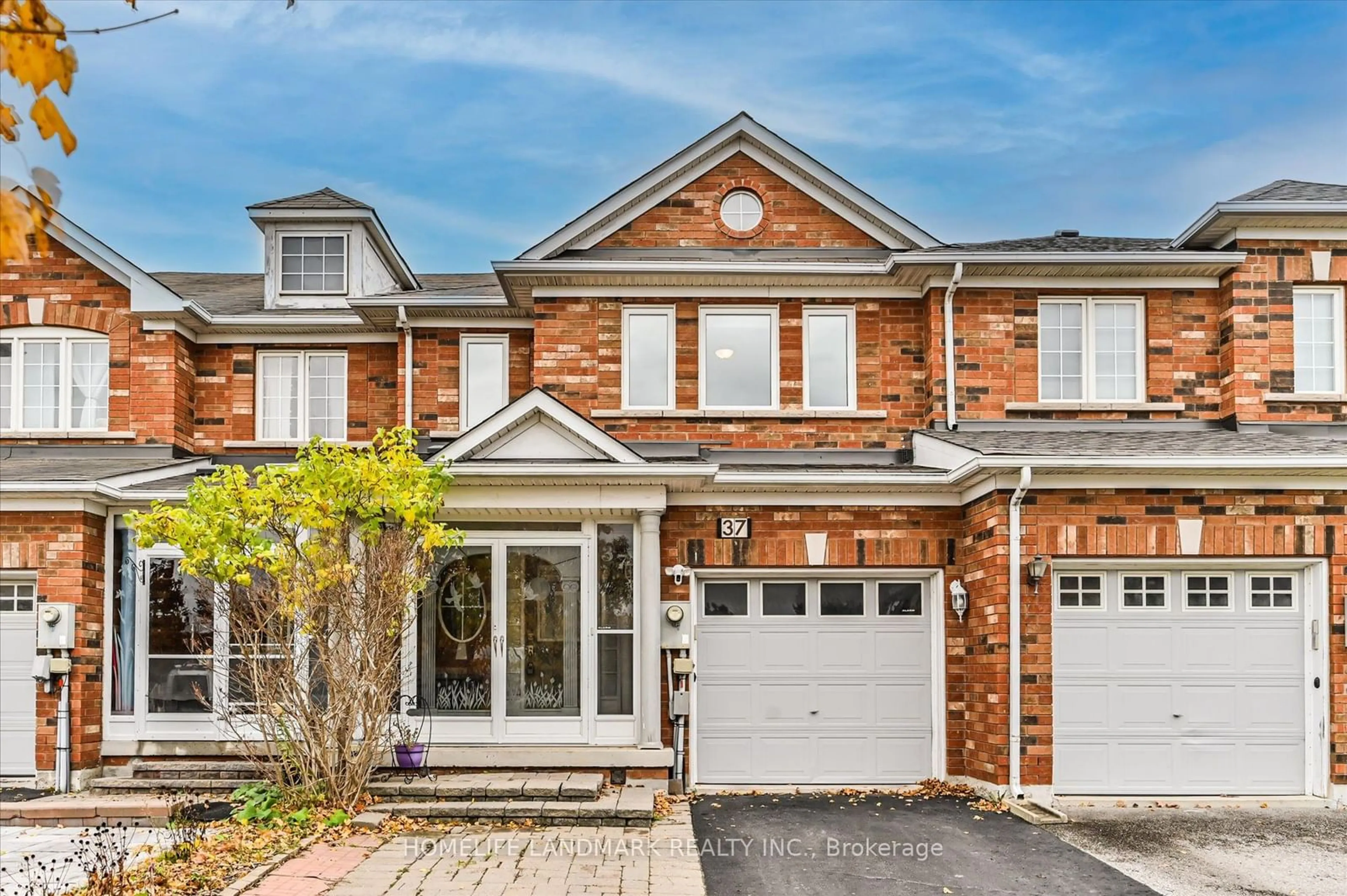 Home with brick exterior material for 37 Matteo David Dr, Richmond Hill Ontario L4S 2T1