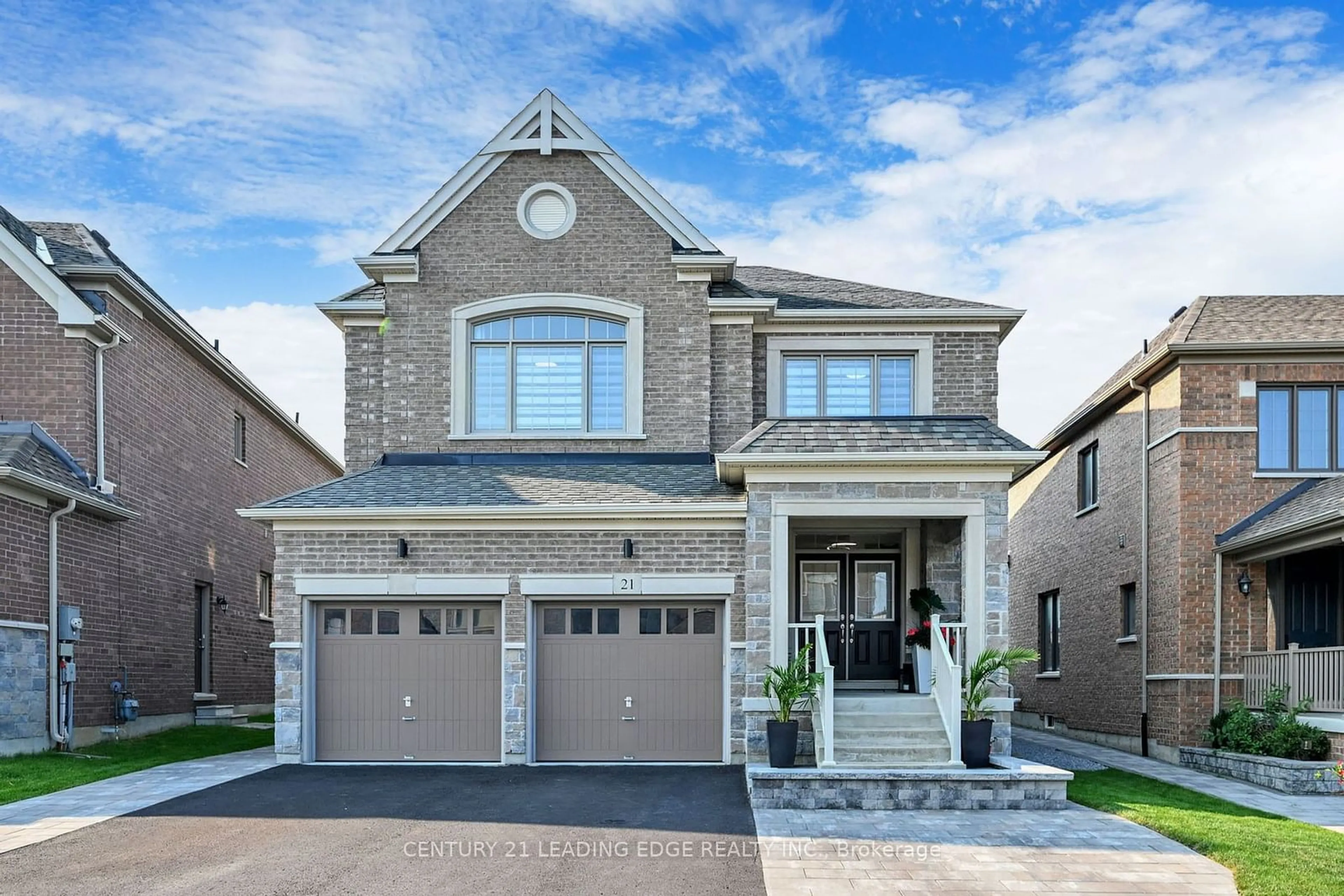 Home with brick exterior material for 21 LARKFIELD Cres, East Gwillimbury Ontario L9N 0P7