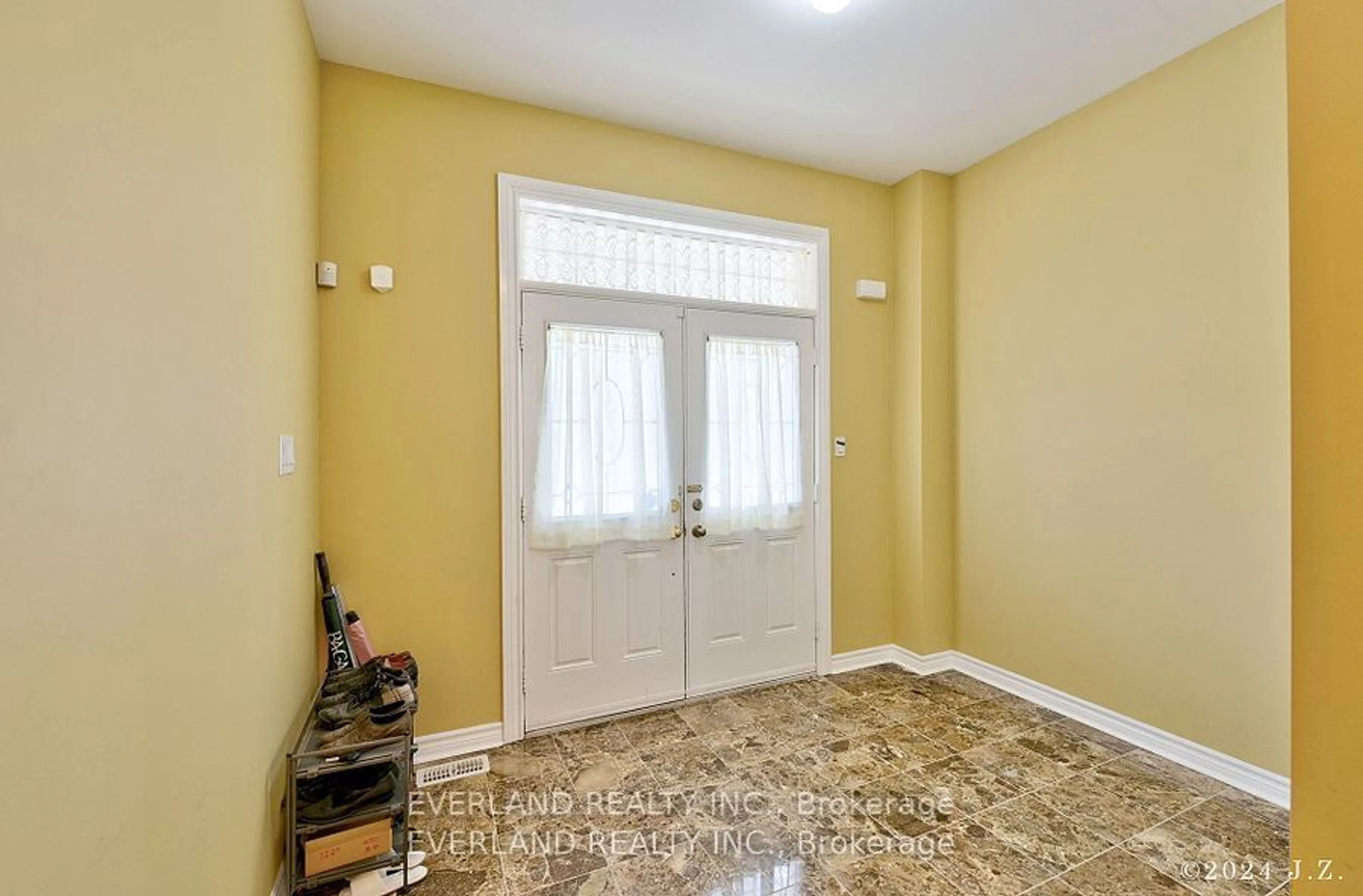 Indoor entryway, unknown floor for 12 Ferretti St, Vaughan Ontario L6A 0H7