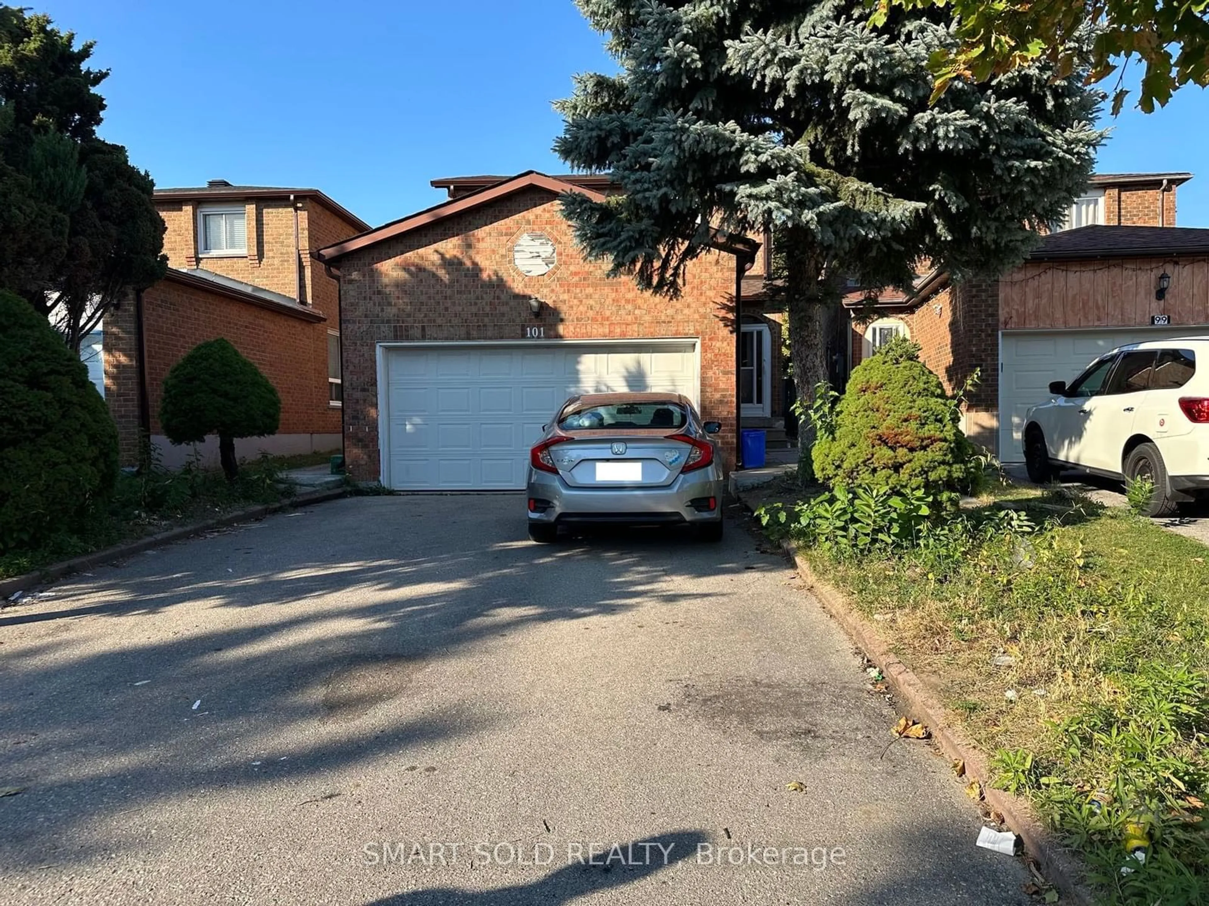 Frontside or backside of a home, the street view for 101 Hornchurch Cres, Markham Ontario L3R 7C8