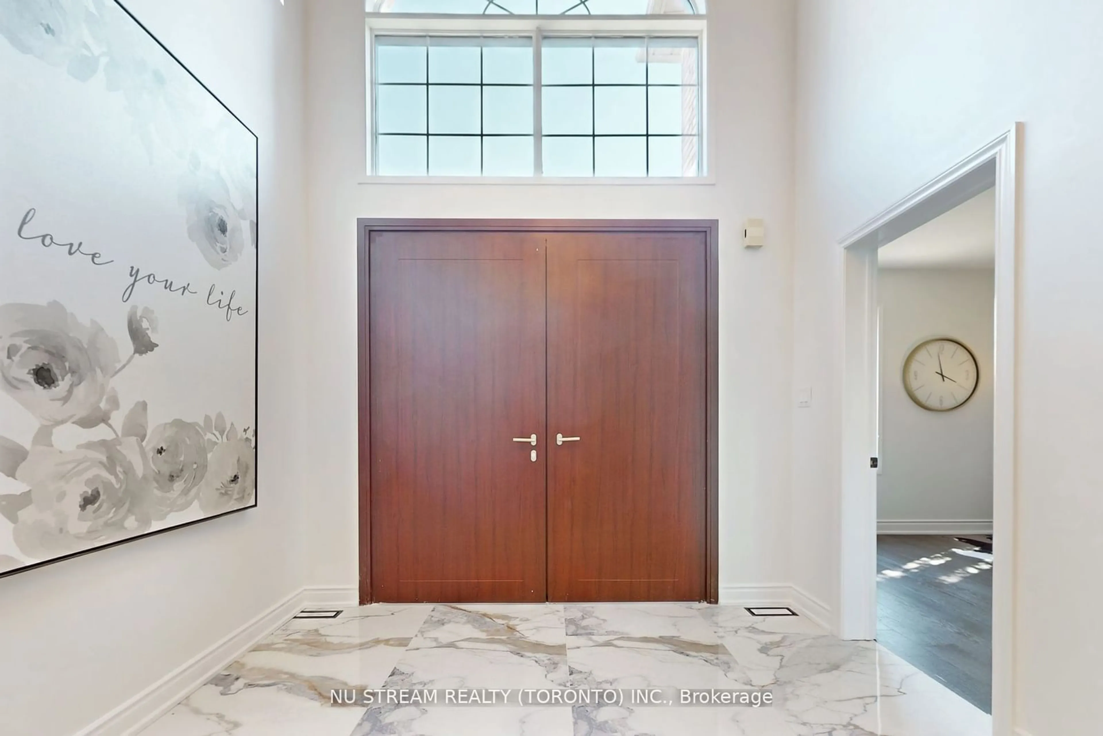 Indoor entryway, wood floors for 107 Golden Tulip Cres, Markham Ontario L6C 1W4