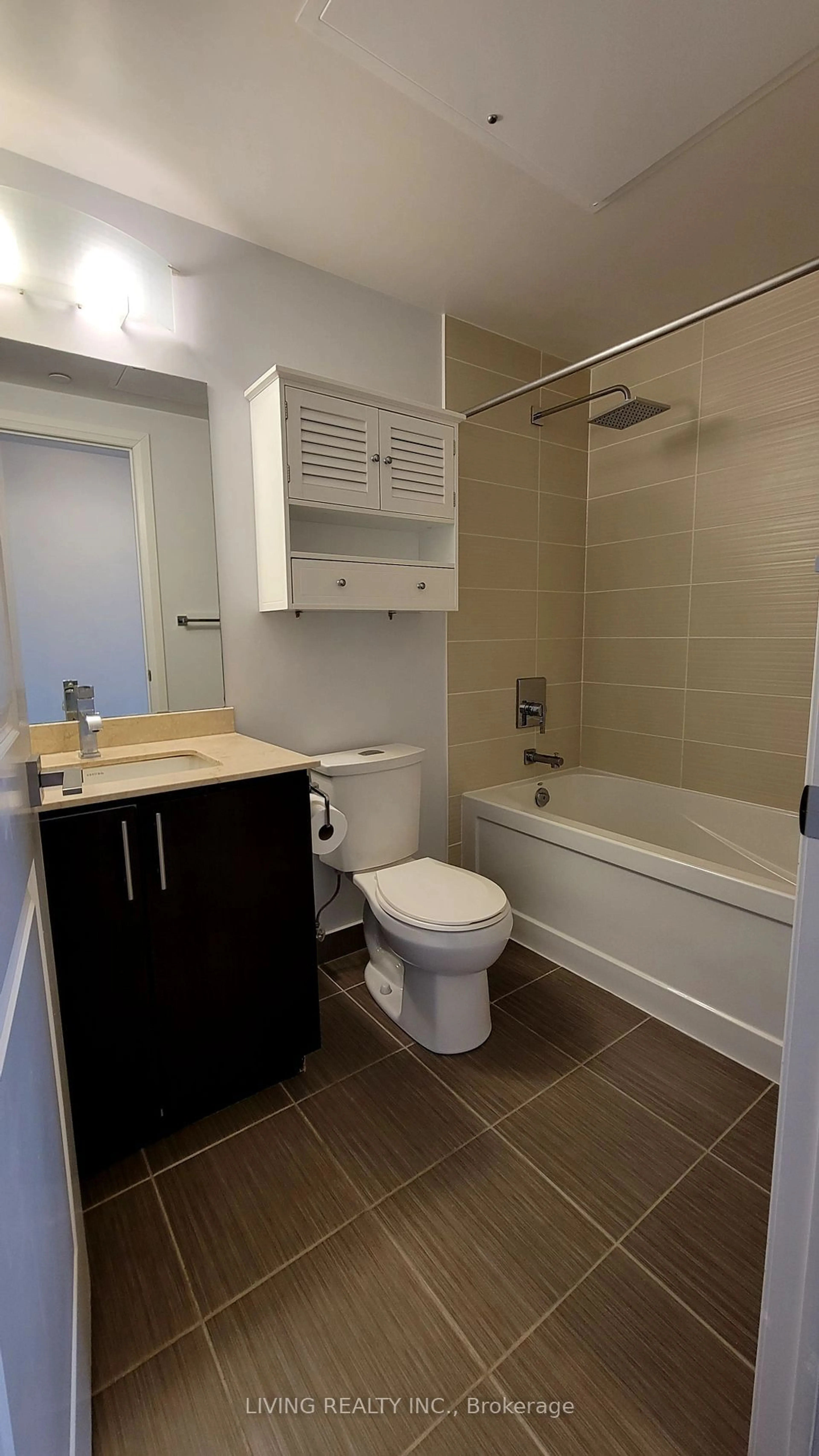 Standard bathroom, not visible floor for 7161 Yonge St #2125, Markham Ontario L3T 0C8