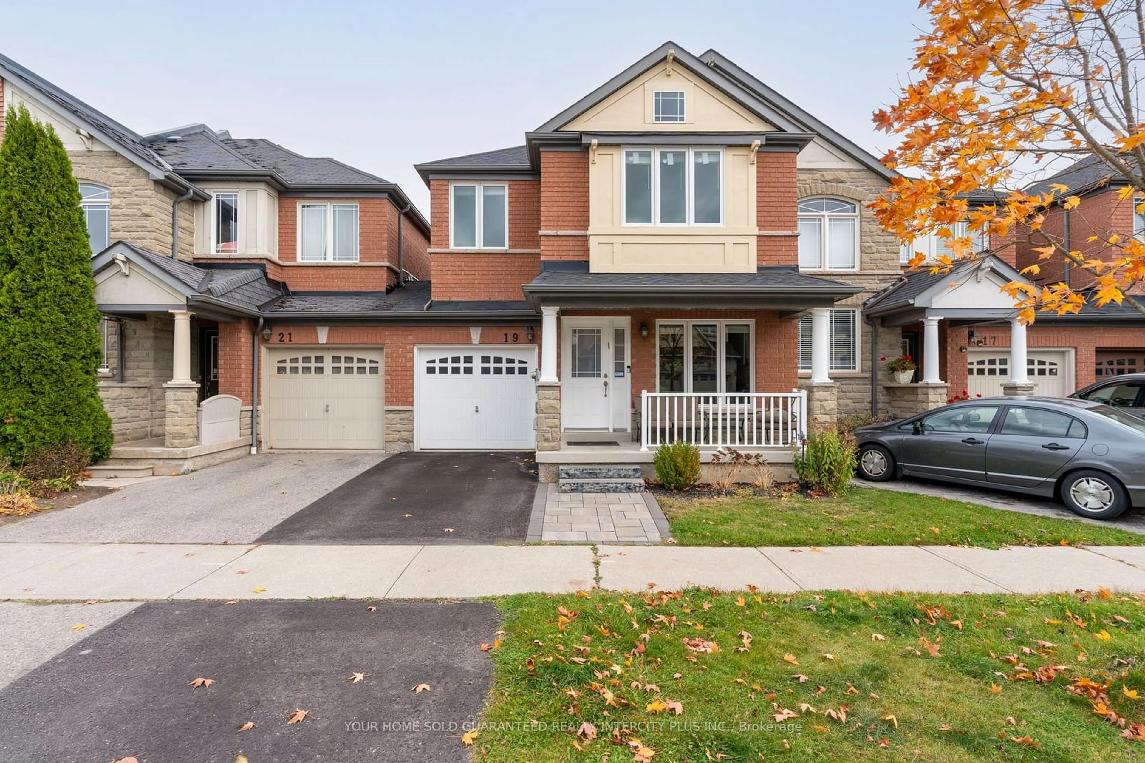 Home with brick exterior material for 19 Vandervoort Dr, Richmond Hill Ontario L4E 0C6